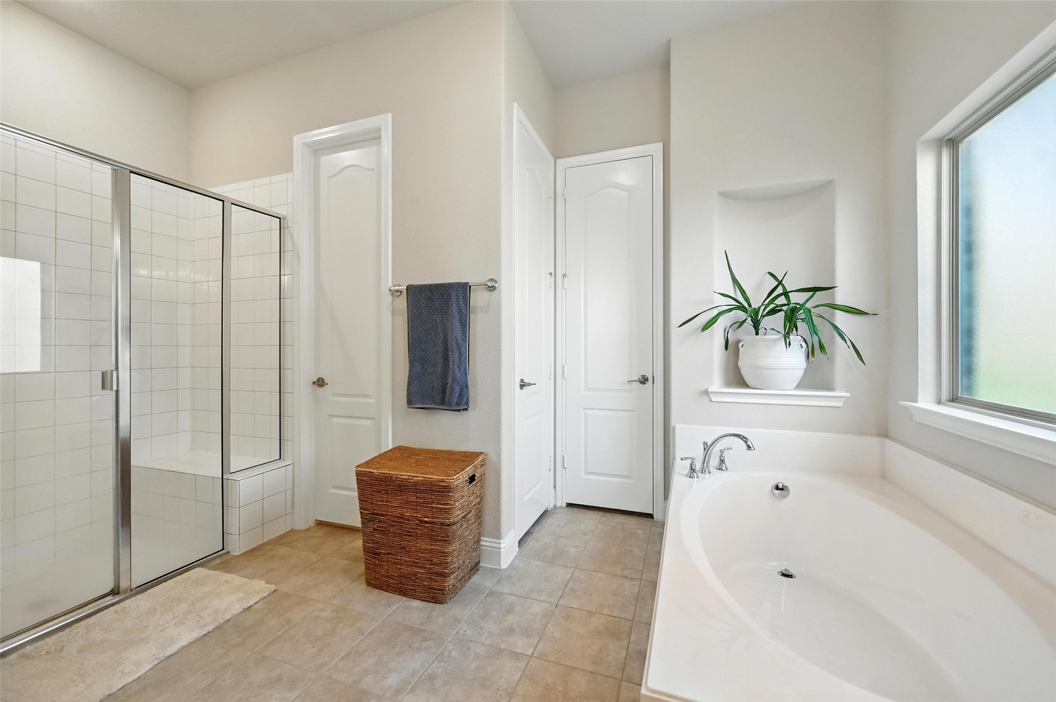 2711 Fleur De Lis Lane