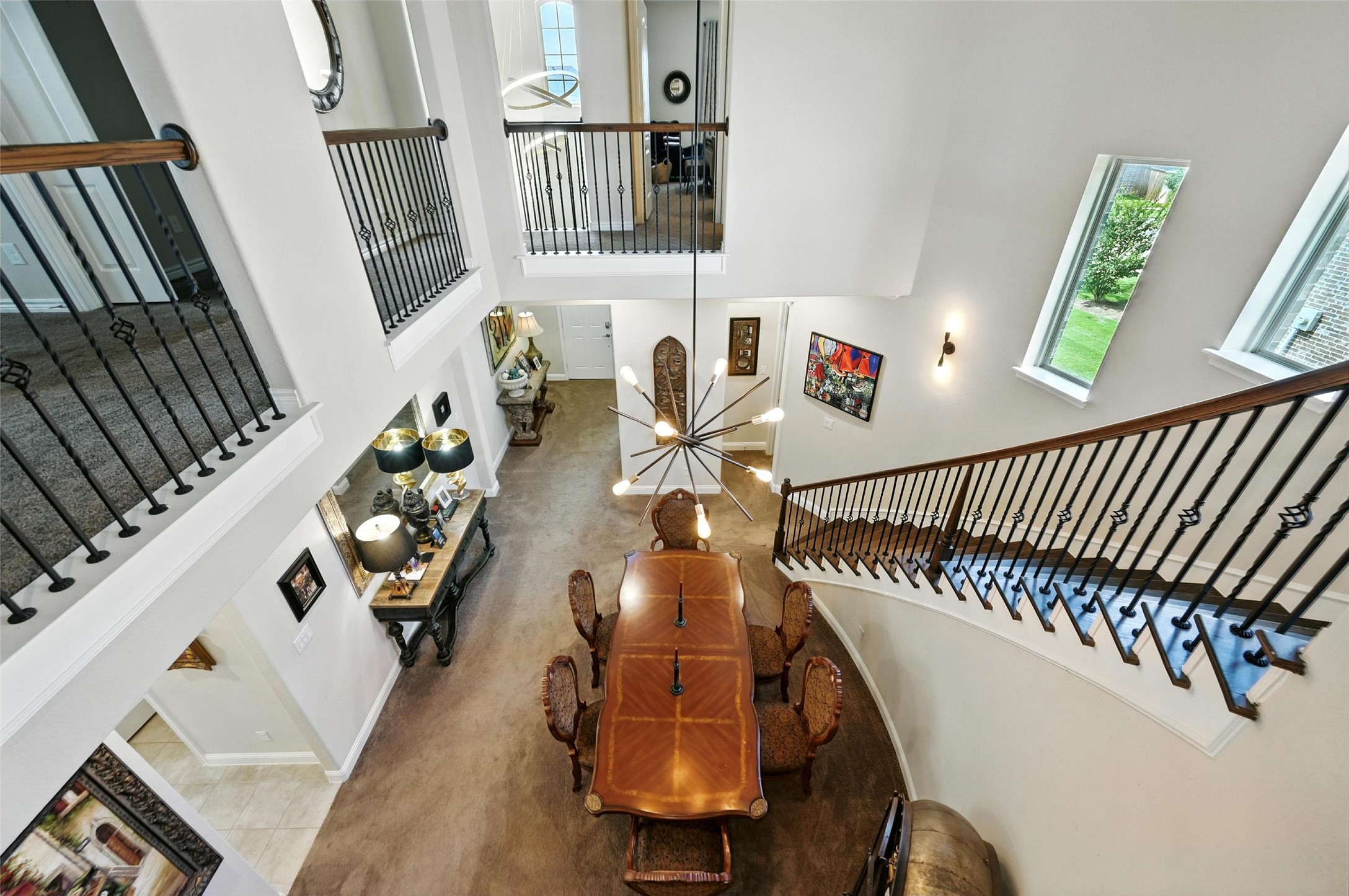 2711 Fleur De Lis Lane