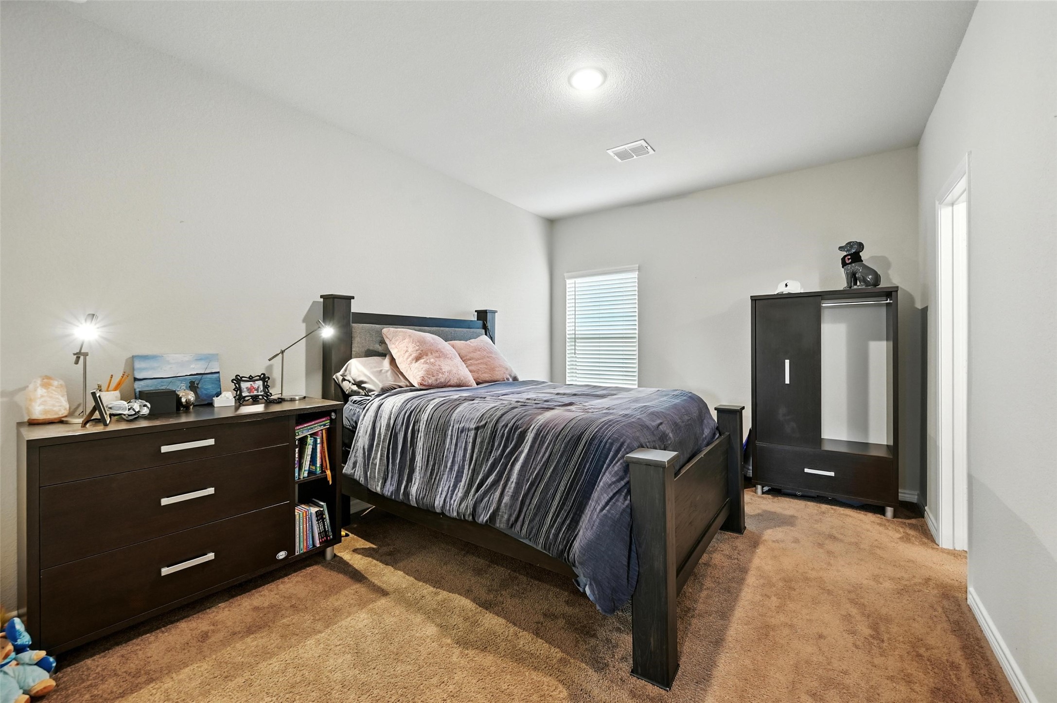 2711 Fleur De Lis Lane