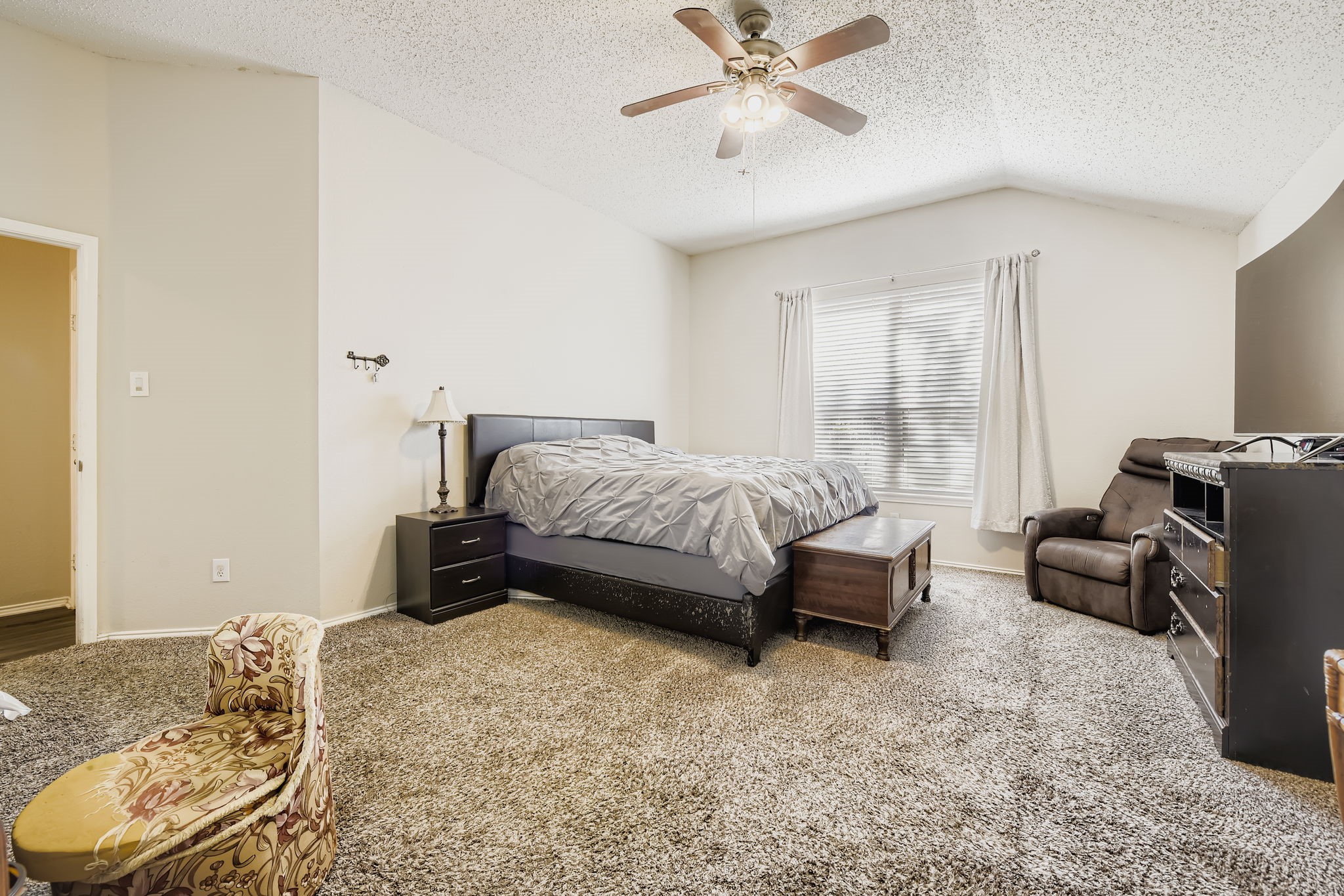 10713 Ivy Creek Lane