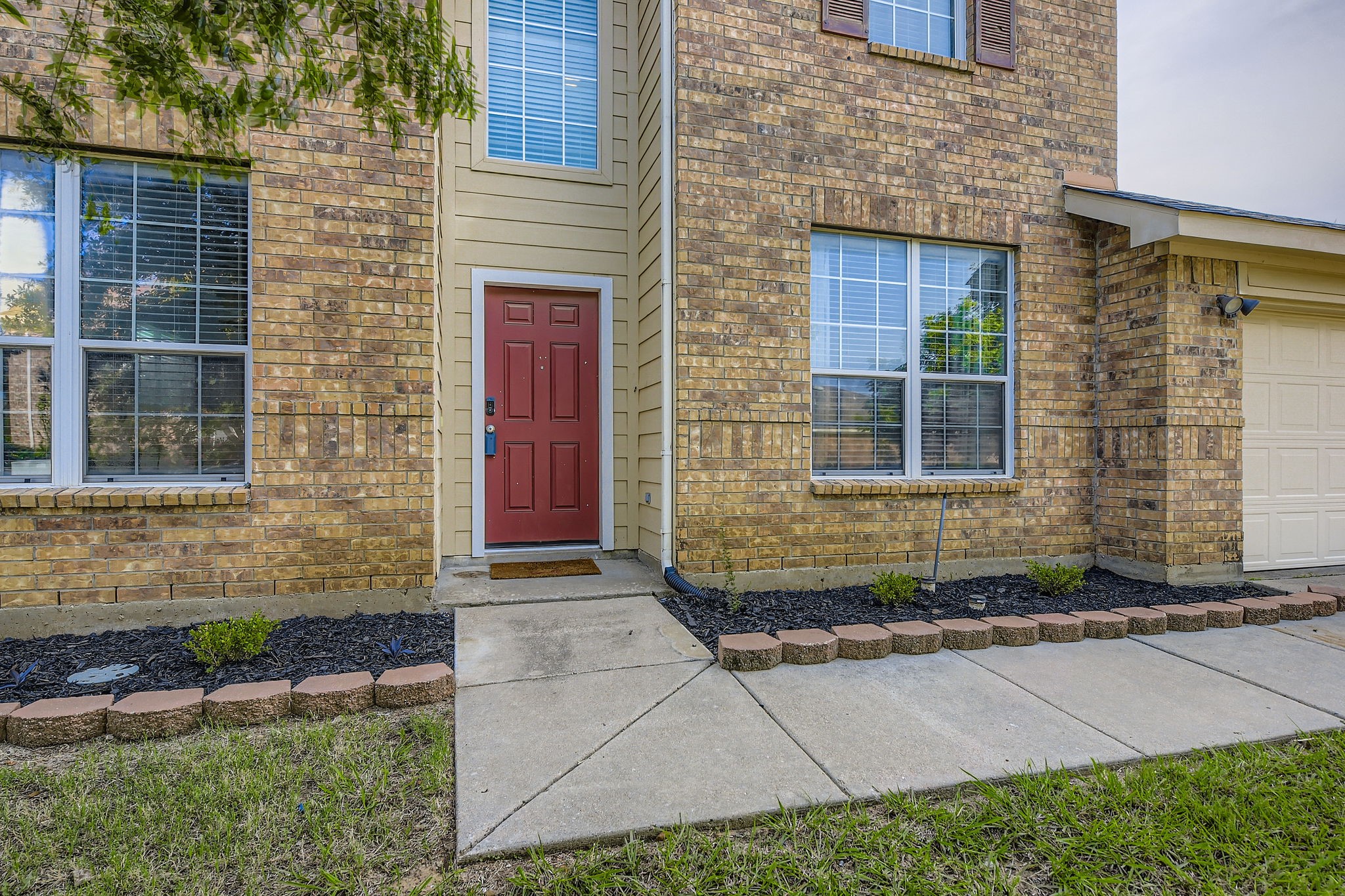 10713 Ivy Creek Lane