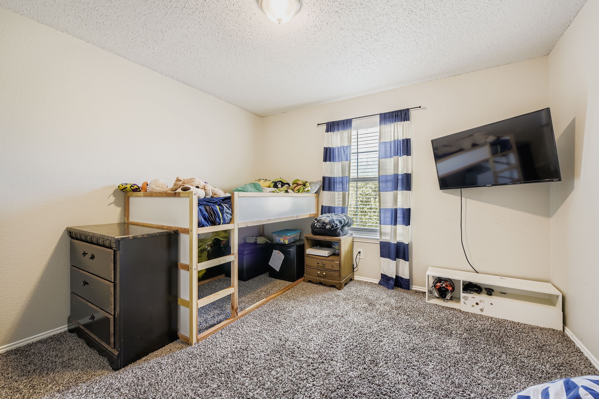 10713 Ivy Creek Lane