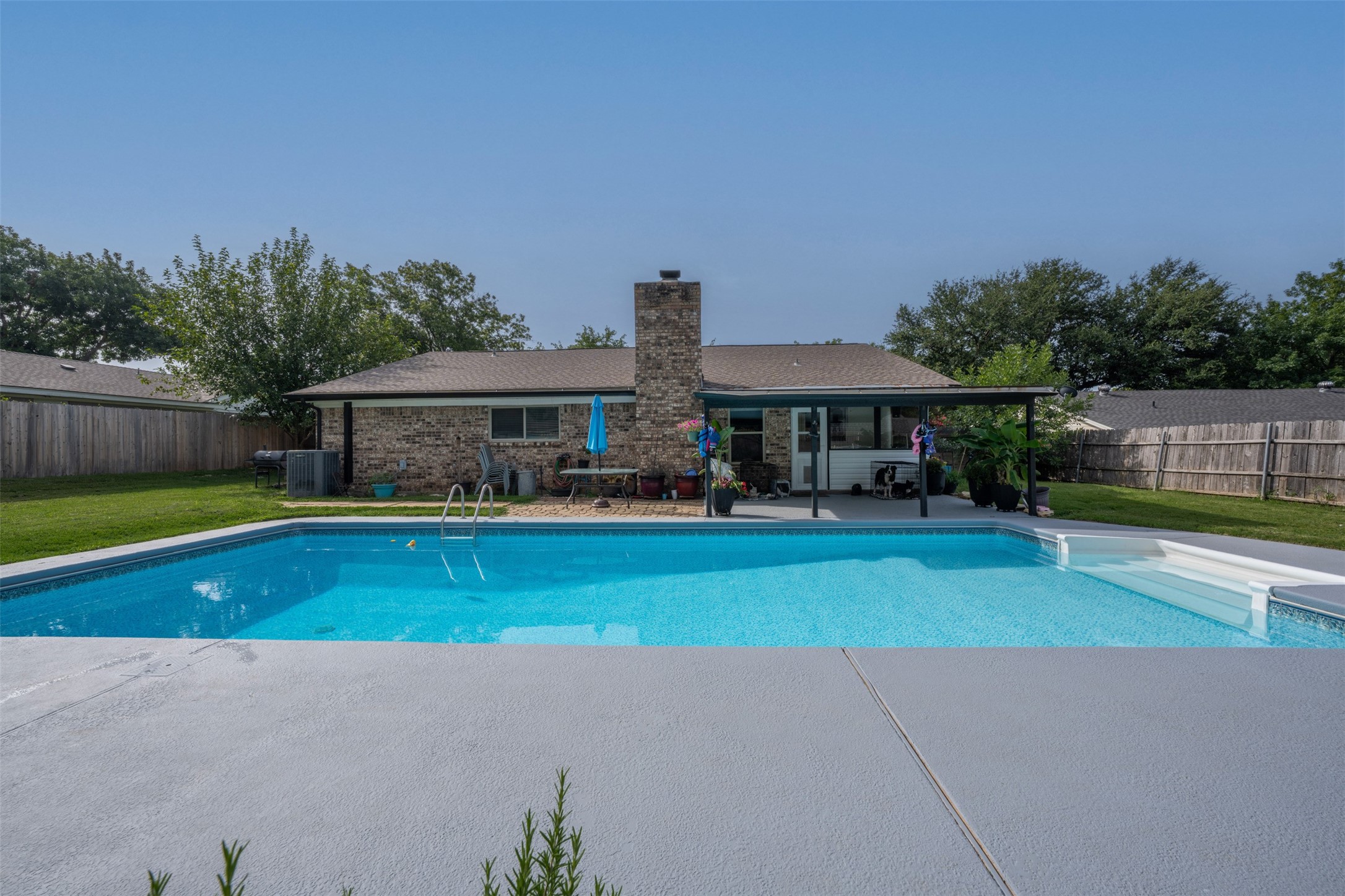 1302 Hemphill Drive