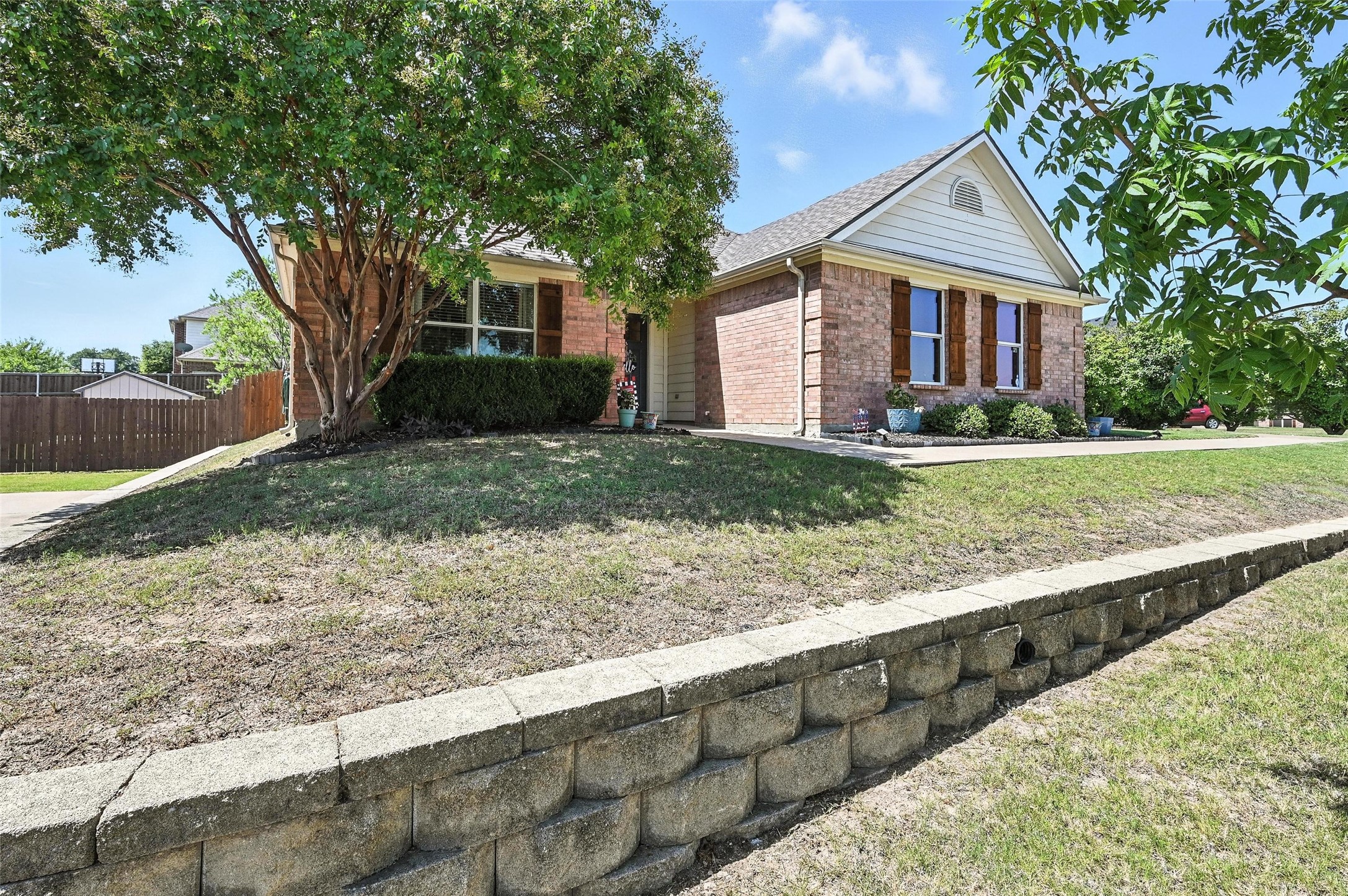 726 Quail Hollow Drive