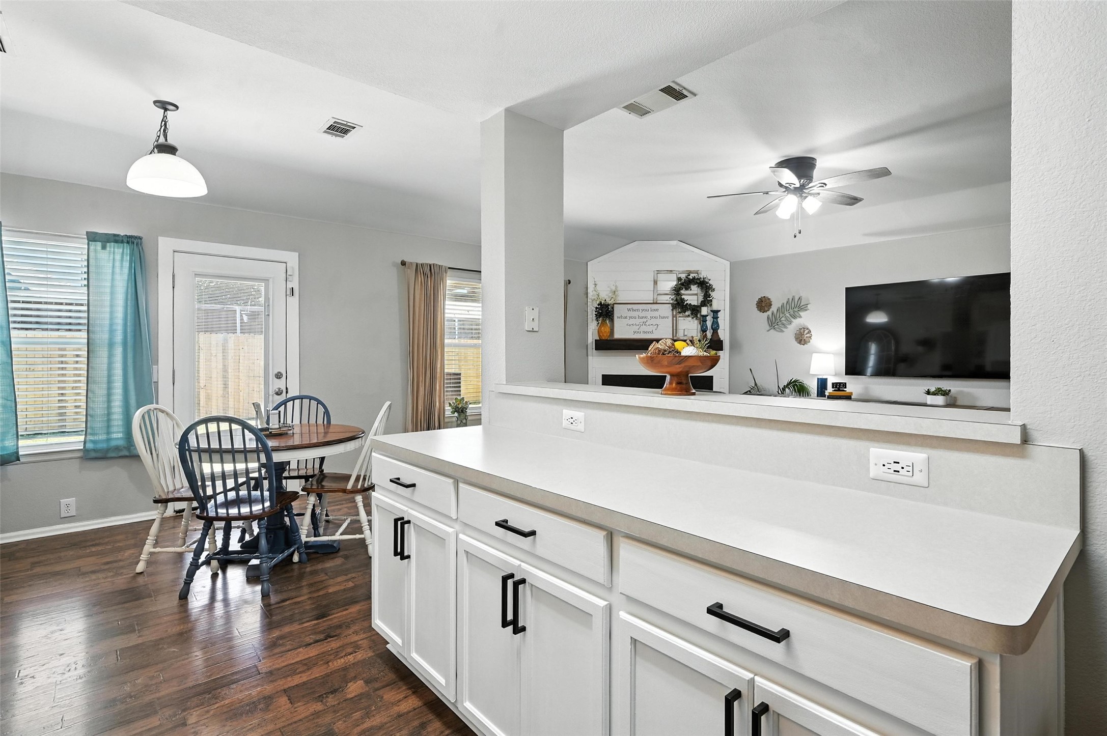 726 Quail Hollow Drive