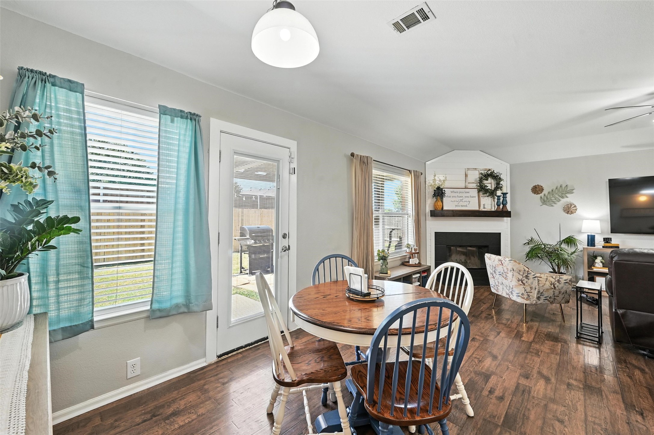 726 Quail Hollow Drive