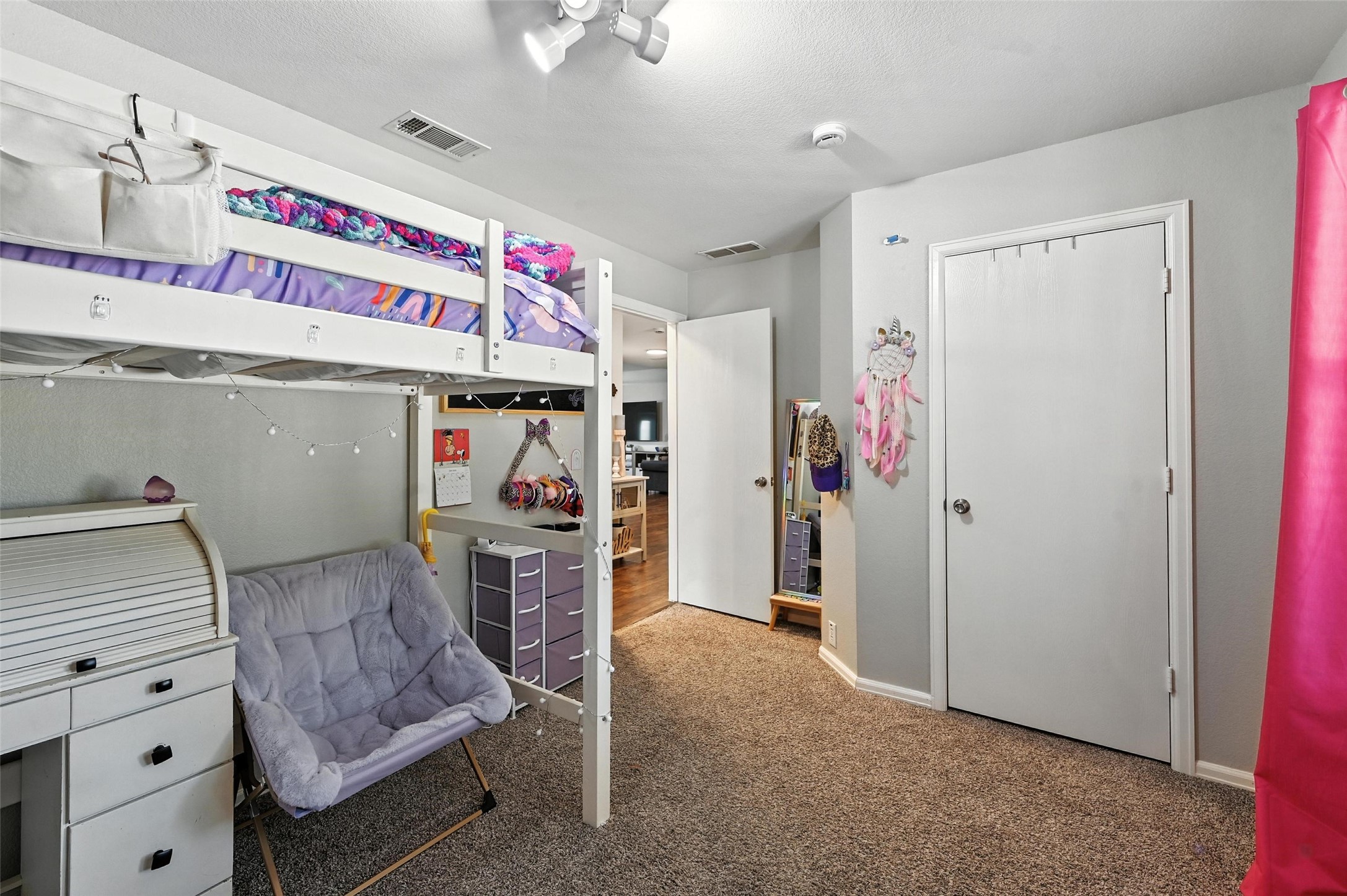 726 Quail Hollow Drive