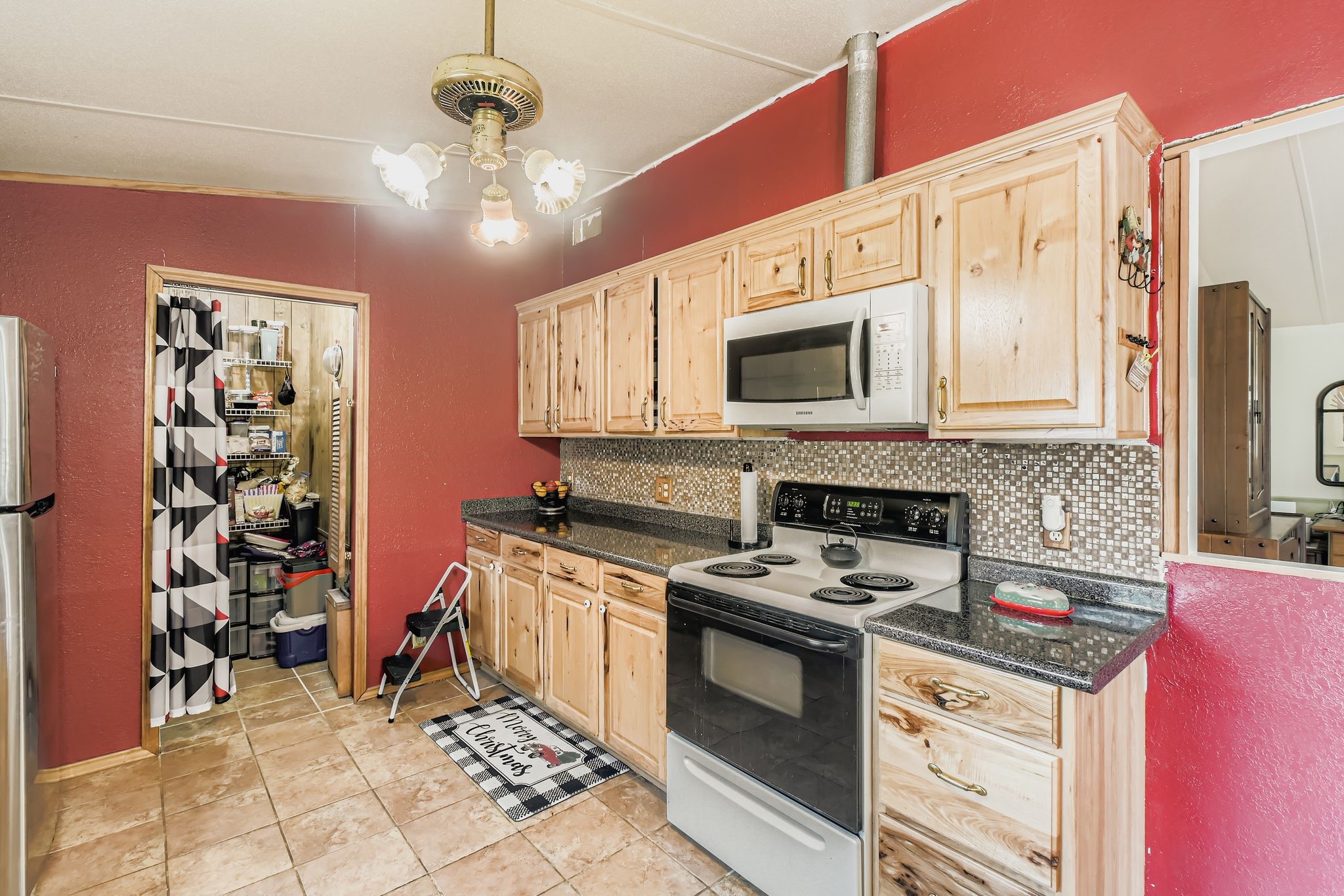 9016 County Road 513