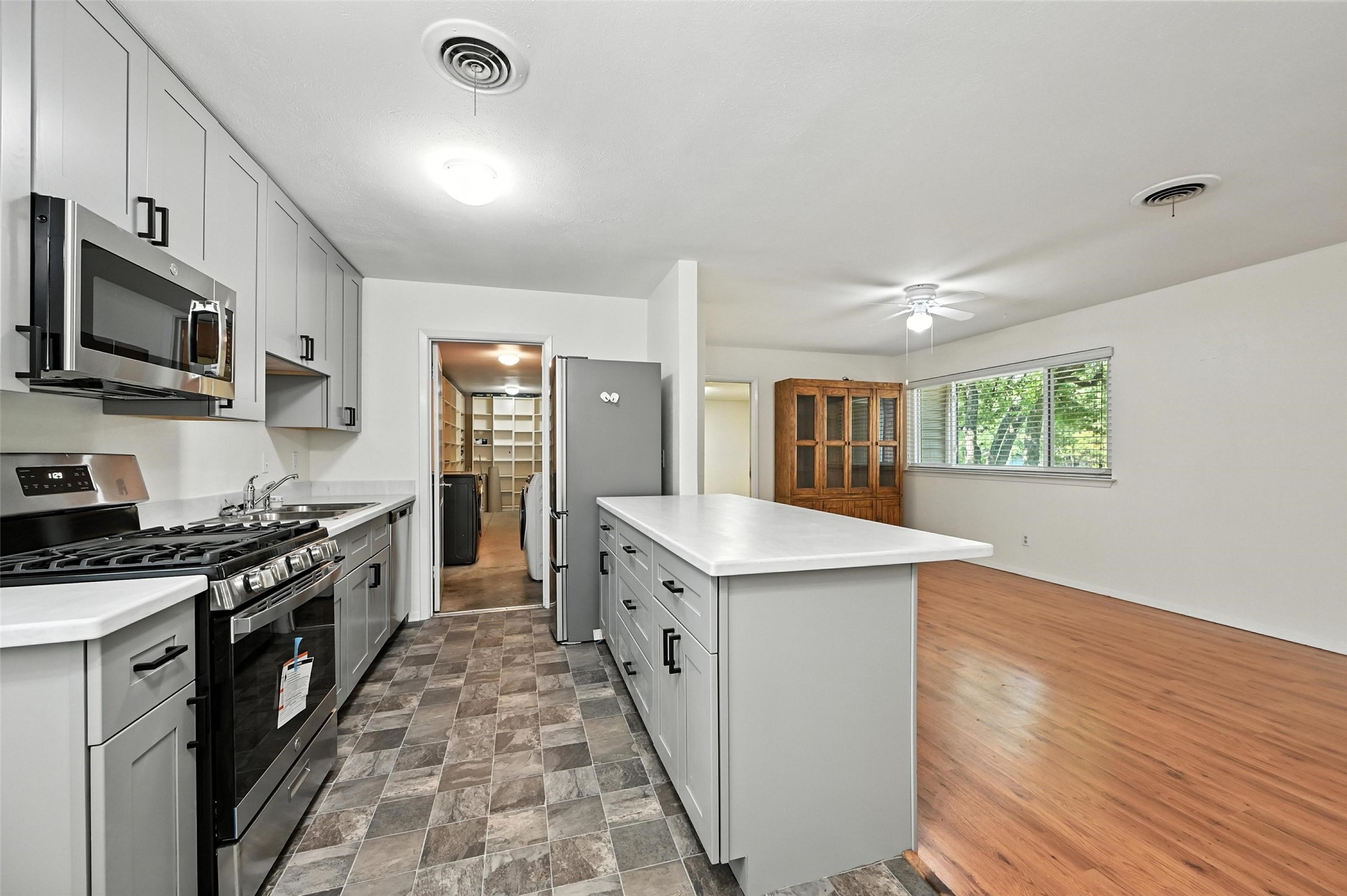 2805 Blackwood Drive