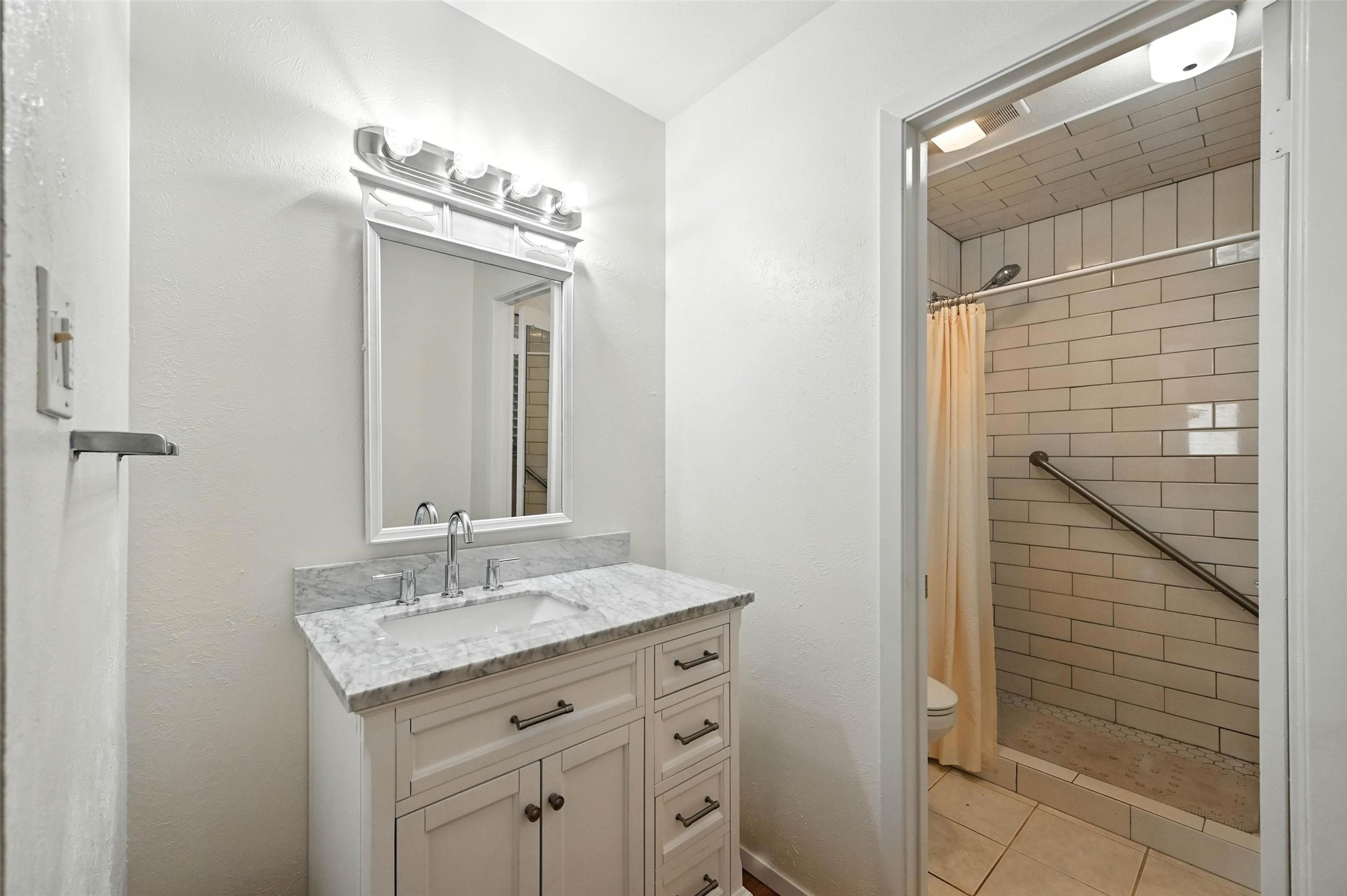 2805 Blackwood Drive