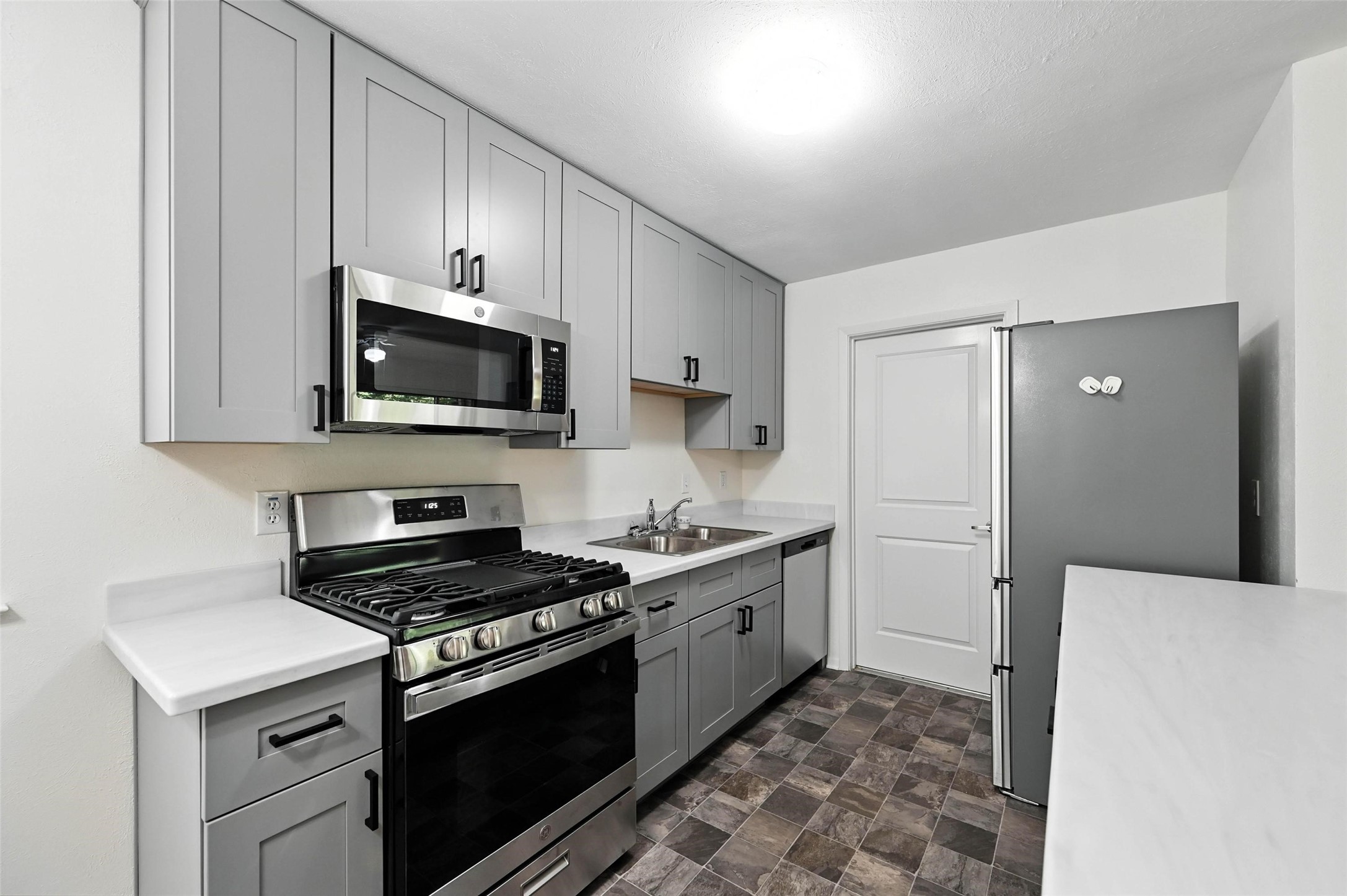 2805 Blackwood Drive