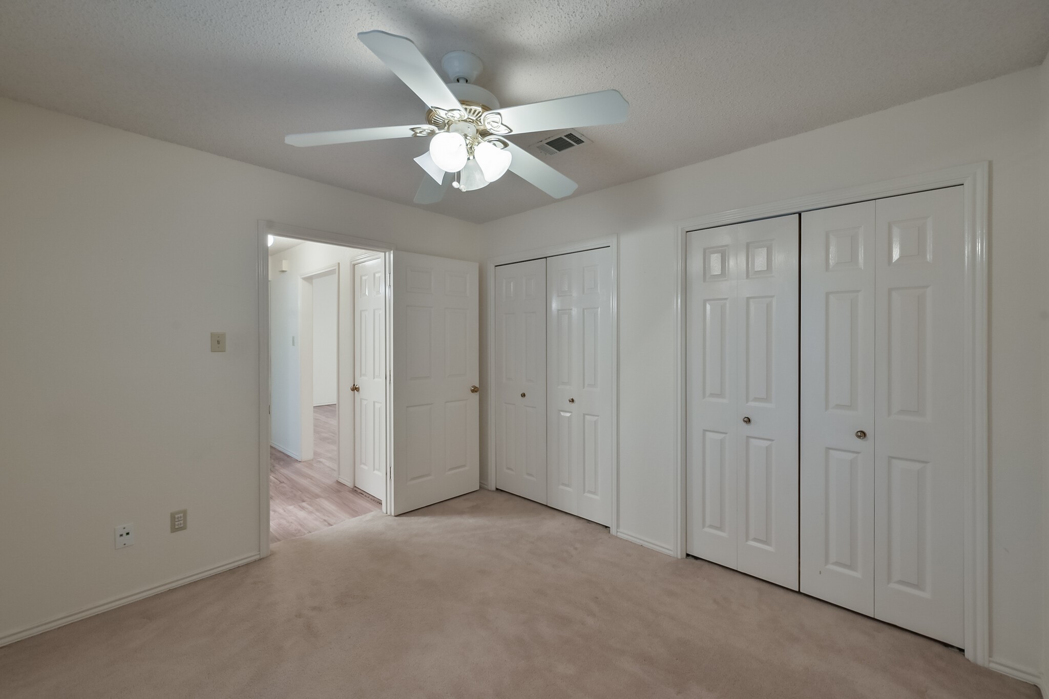 1 Hastings Court