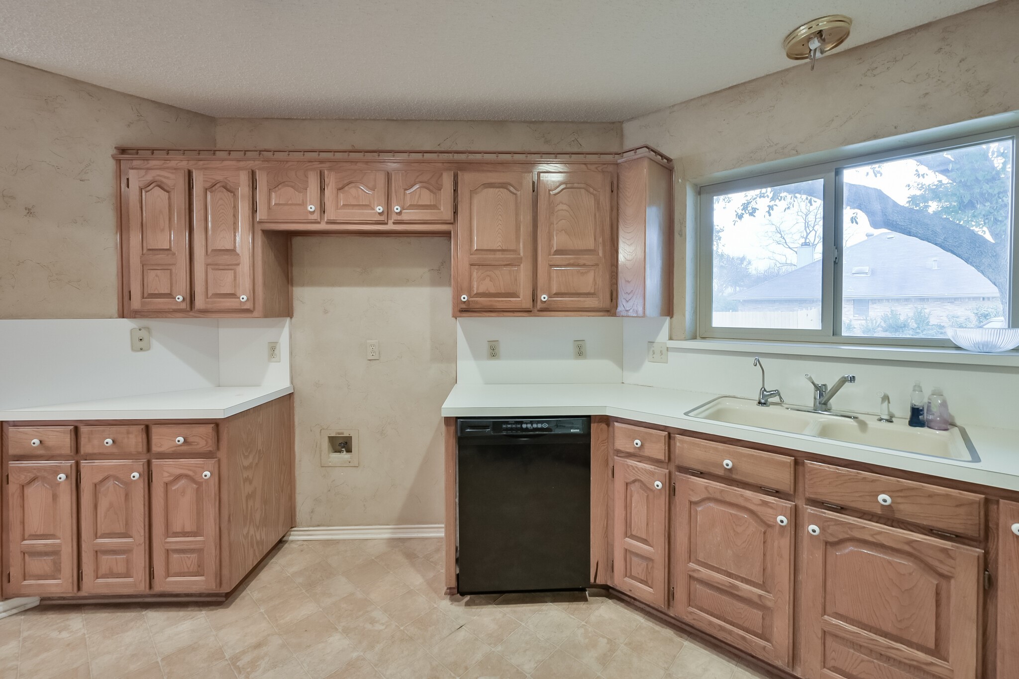 1 Hastings Court