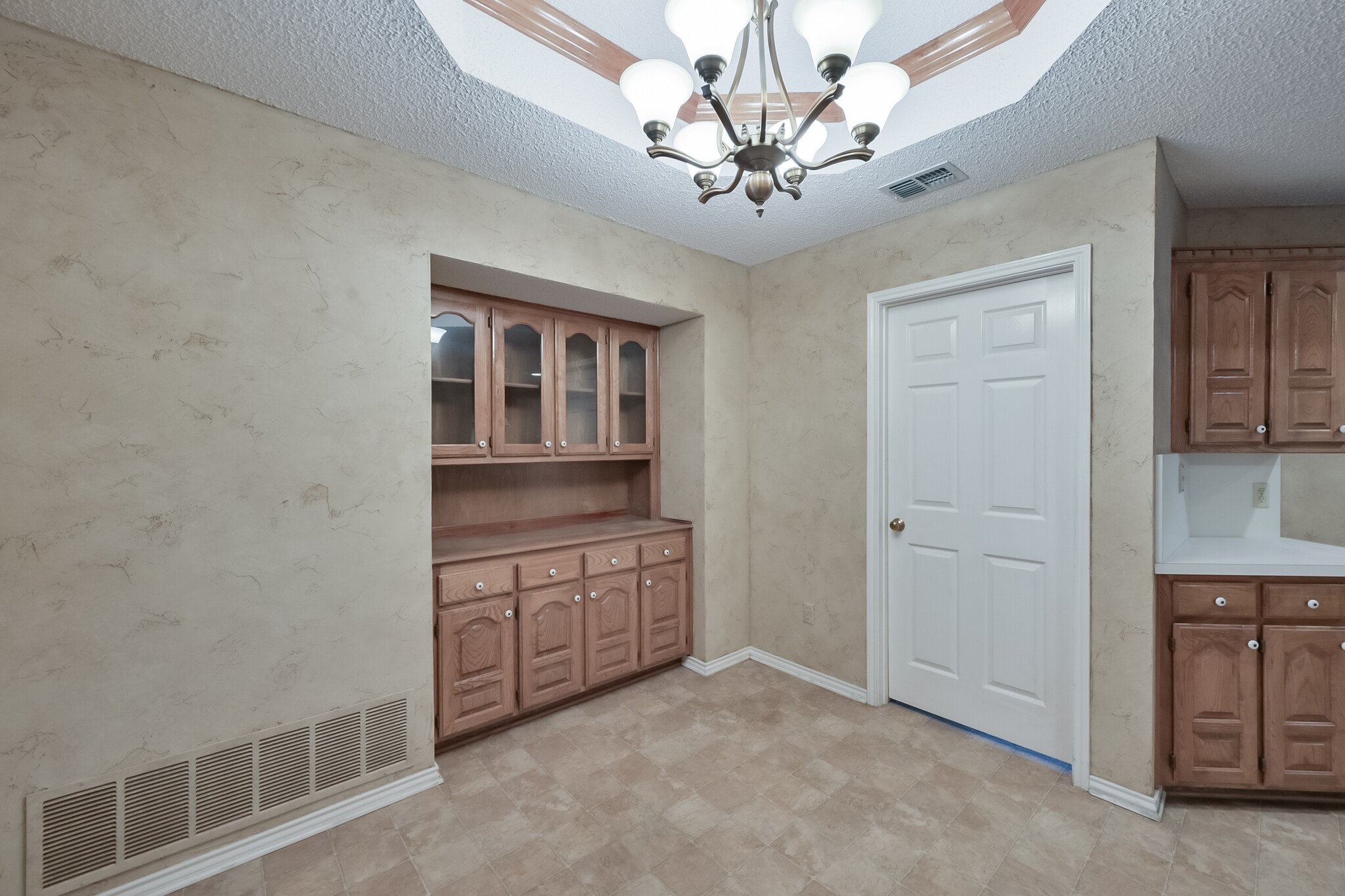 1 Hastings Court