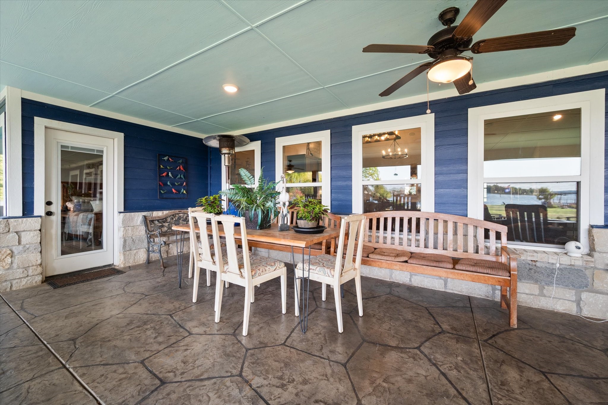 122 Moonlight Point