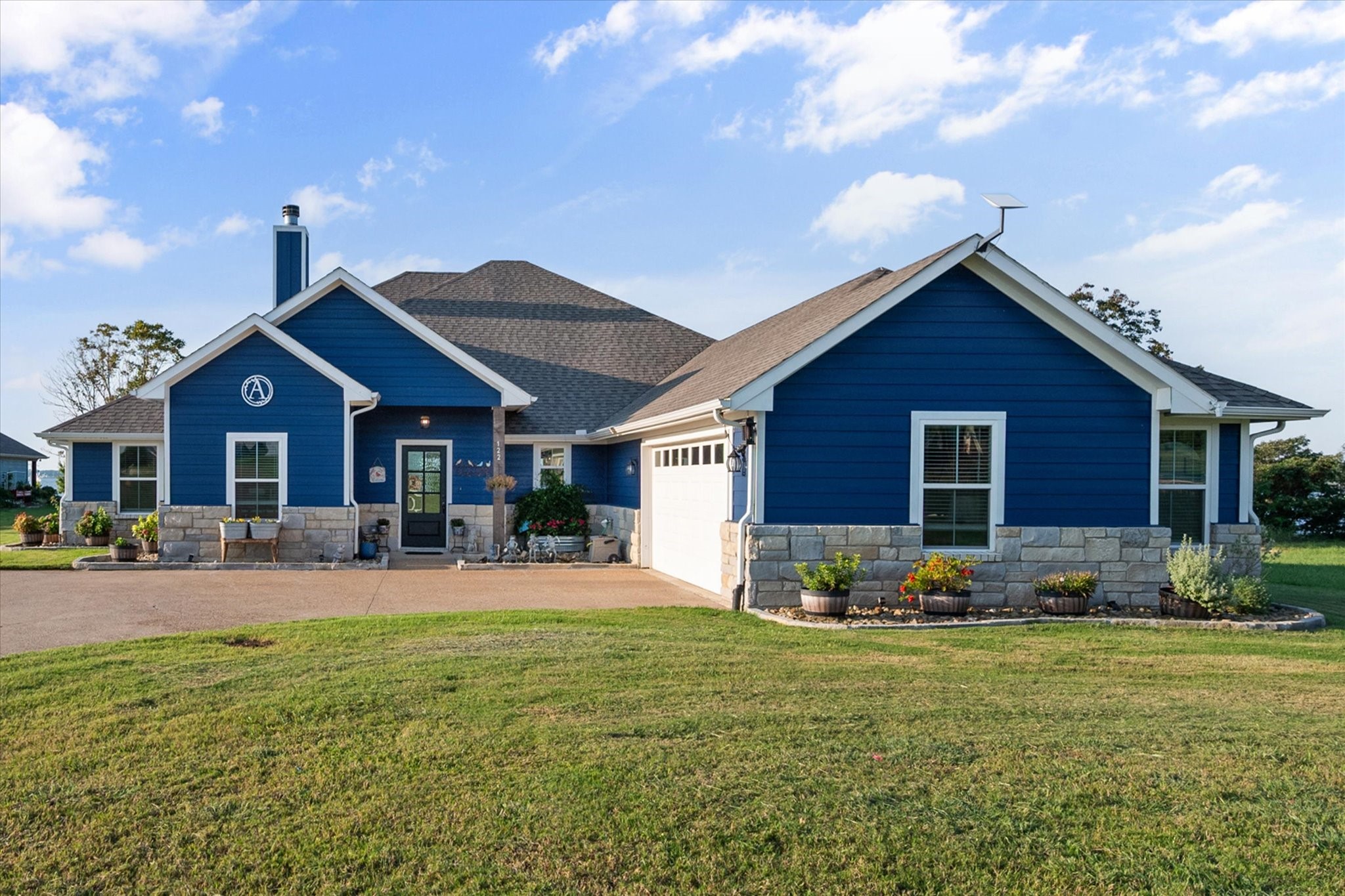 122 Moonlight Point