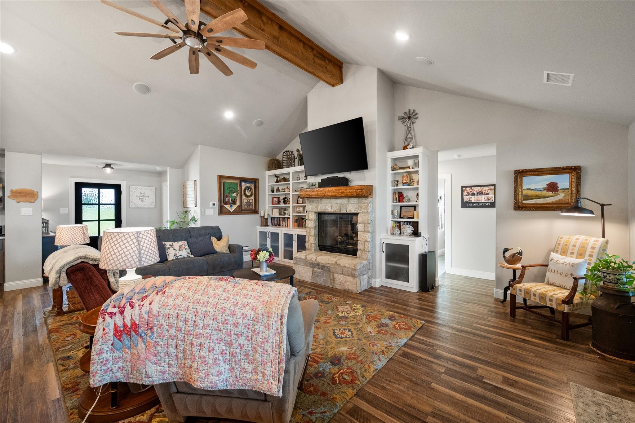 122 Moonlight Point
