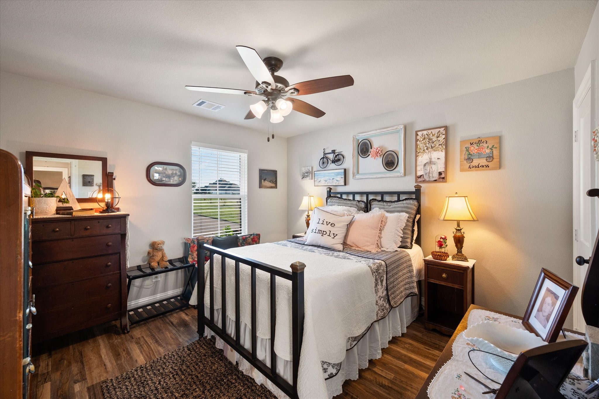 122 Moonlight Point
