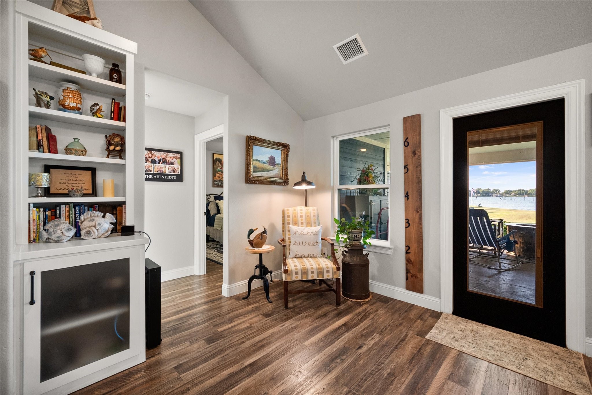122 Moonlight Point