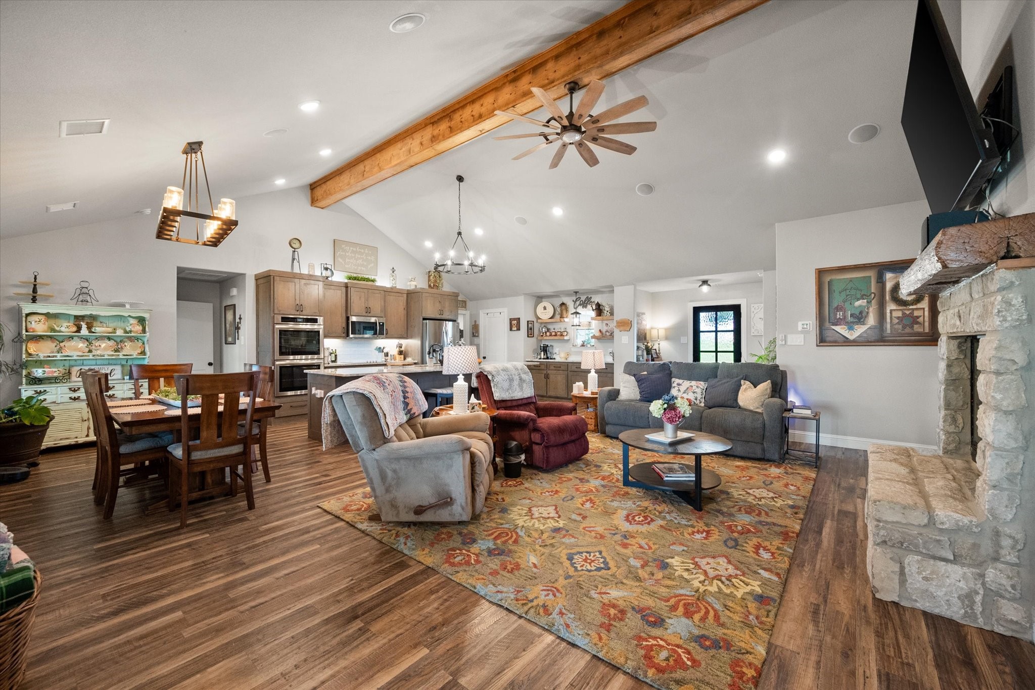 122 Moonlight Point