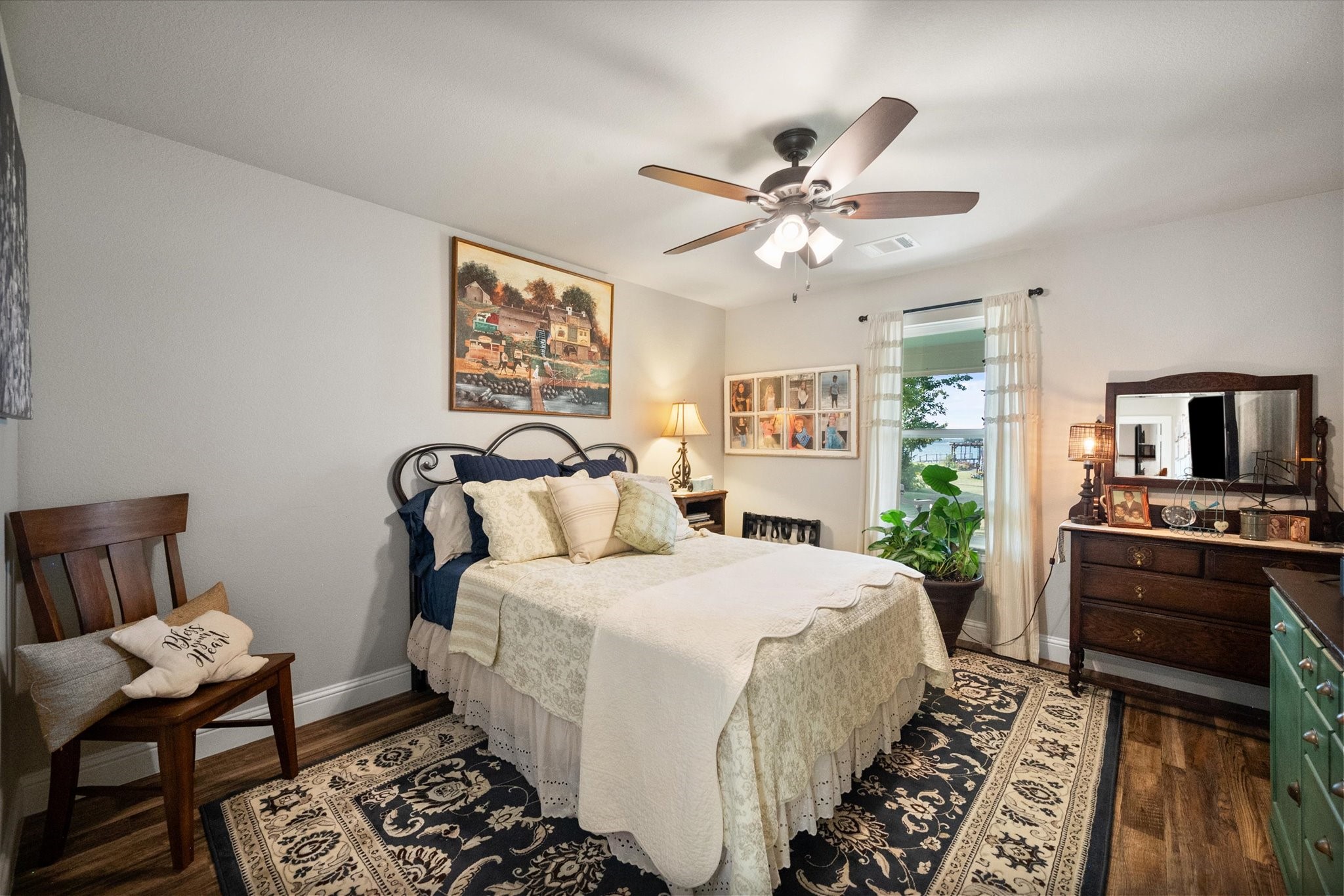 122 Moonlight Point