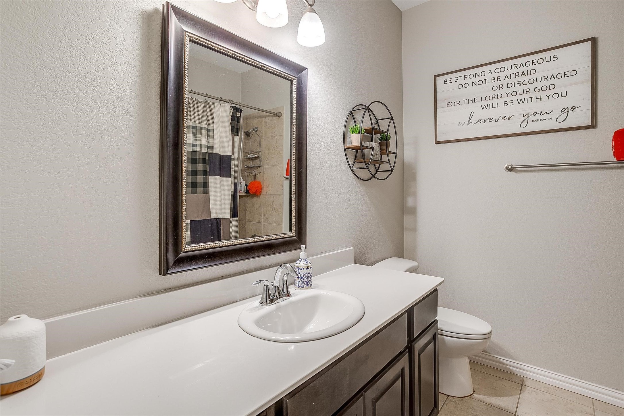 1023 Saint Andrews Drive