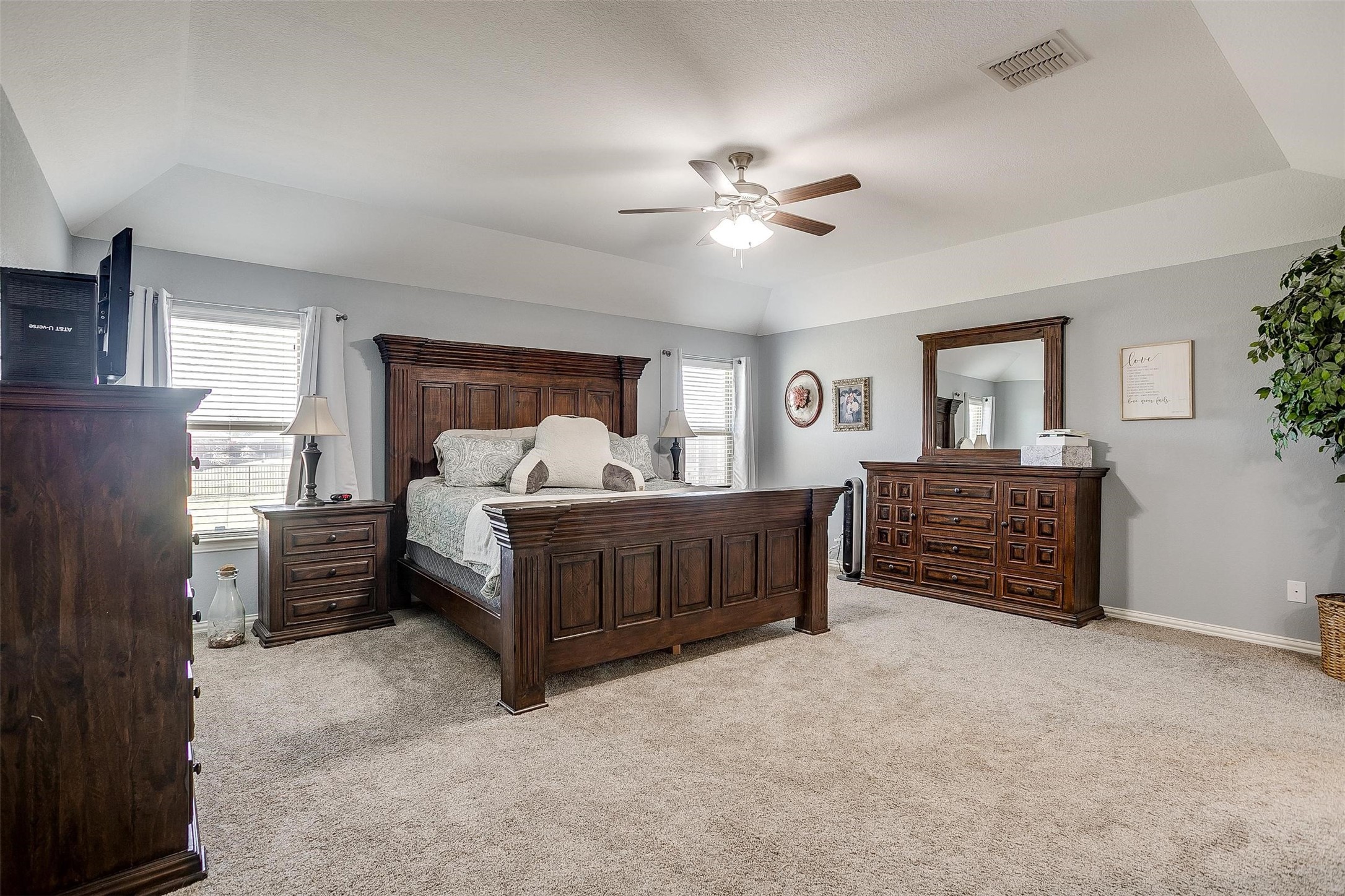 1023 Saint Andrews Drive