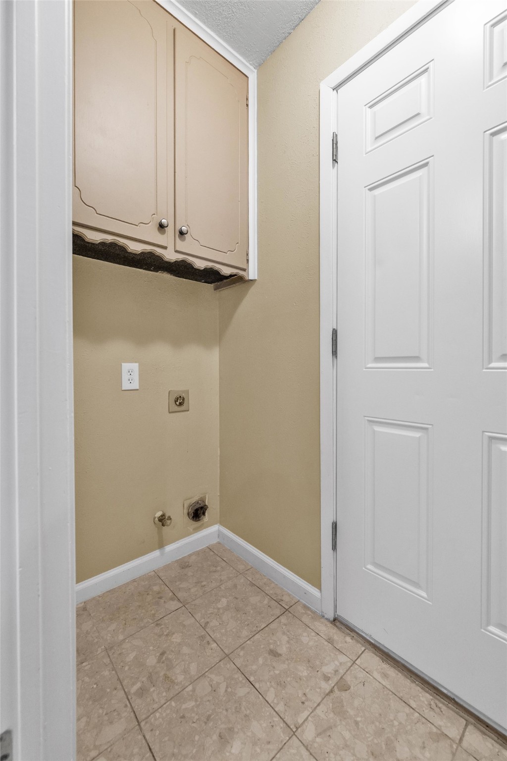 2401 San Diego Drive