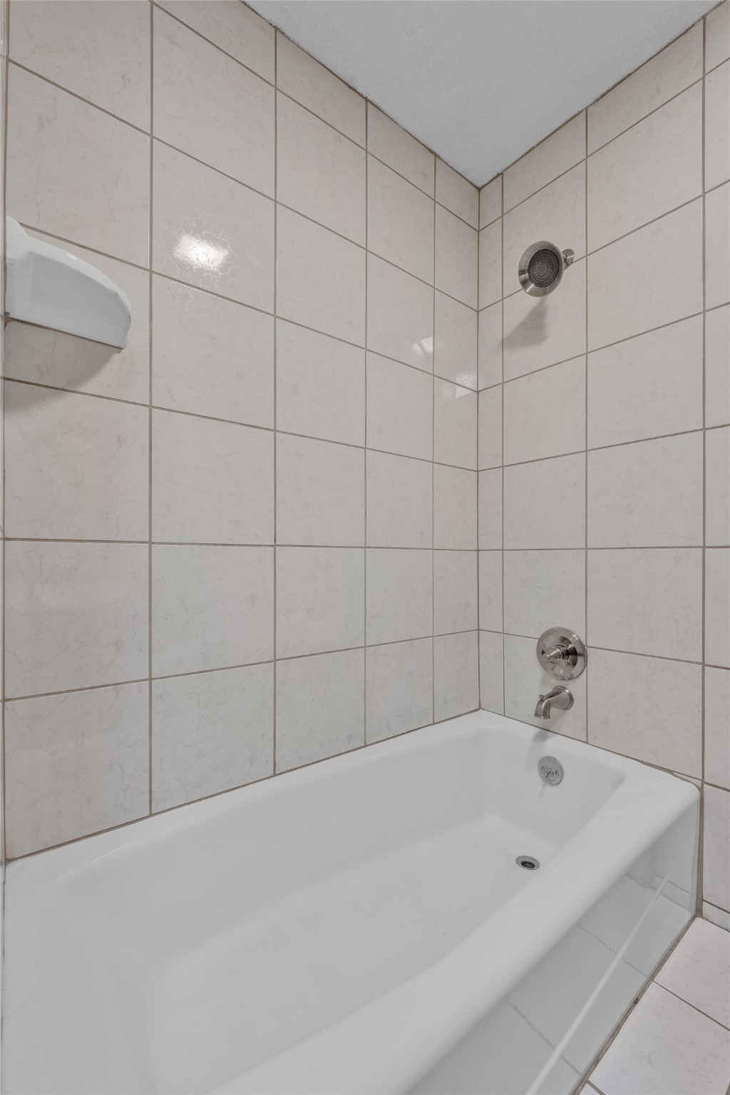 2401 San Diego Drive