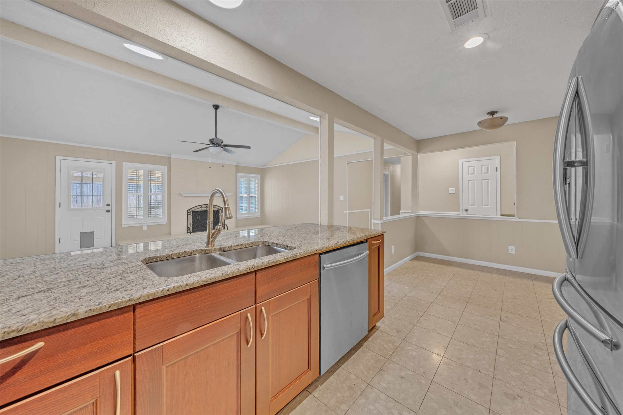 2401 San Diego Drive