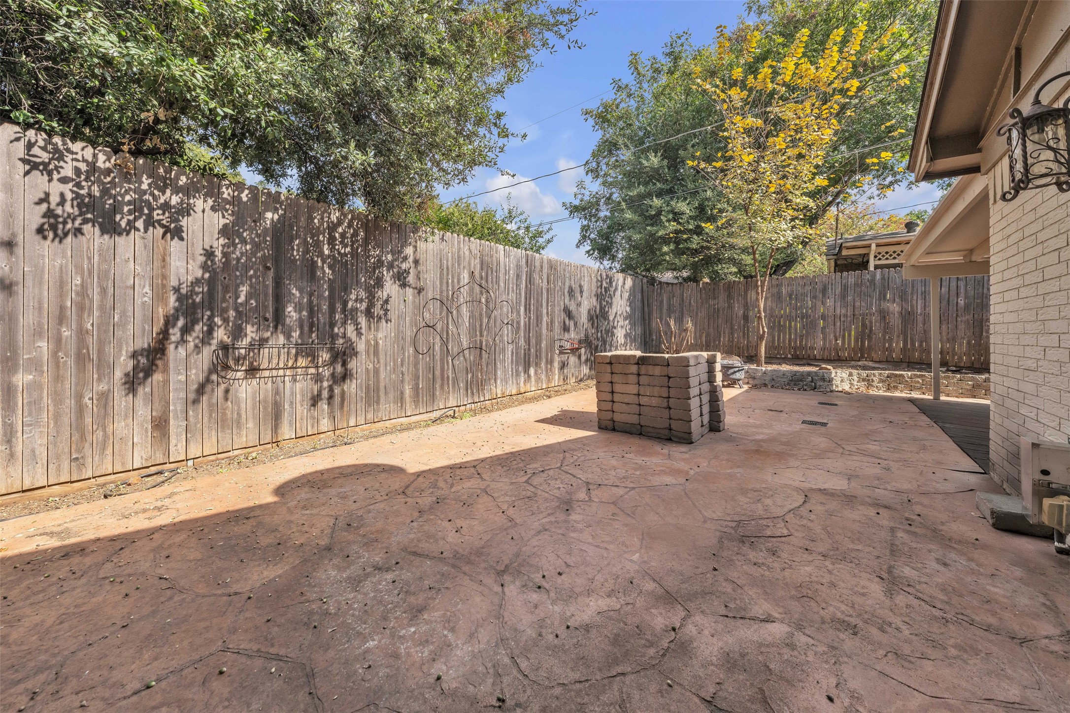 2401 San Diego Drive