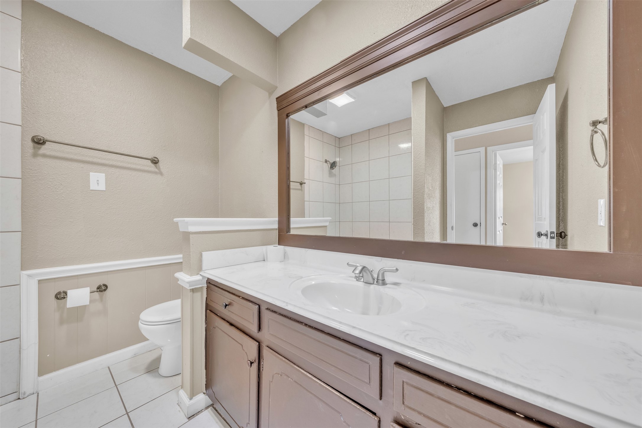 2401 San Diego Drive