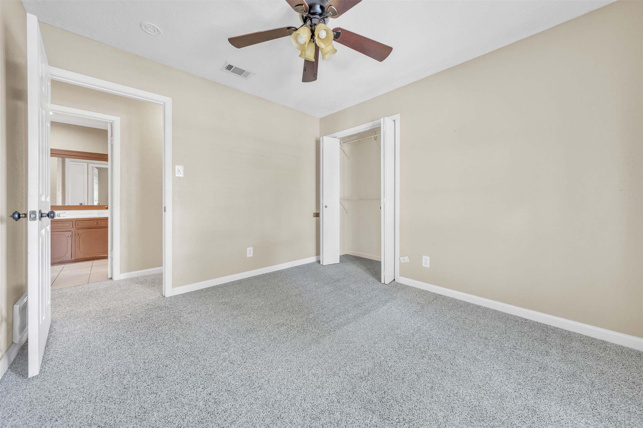 2401 San Diego Drive