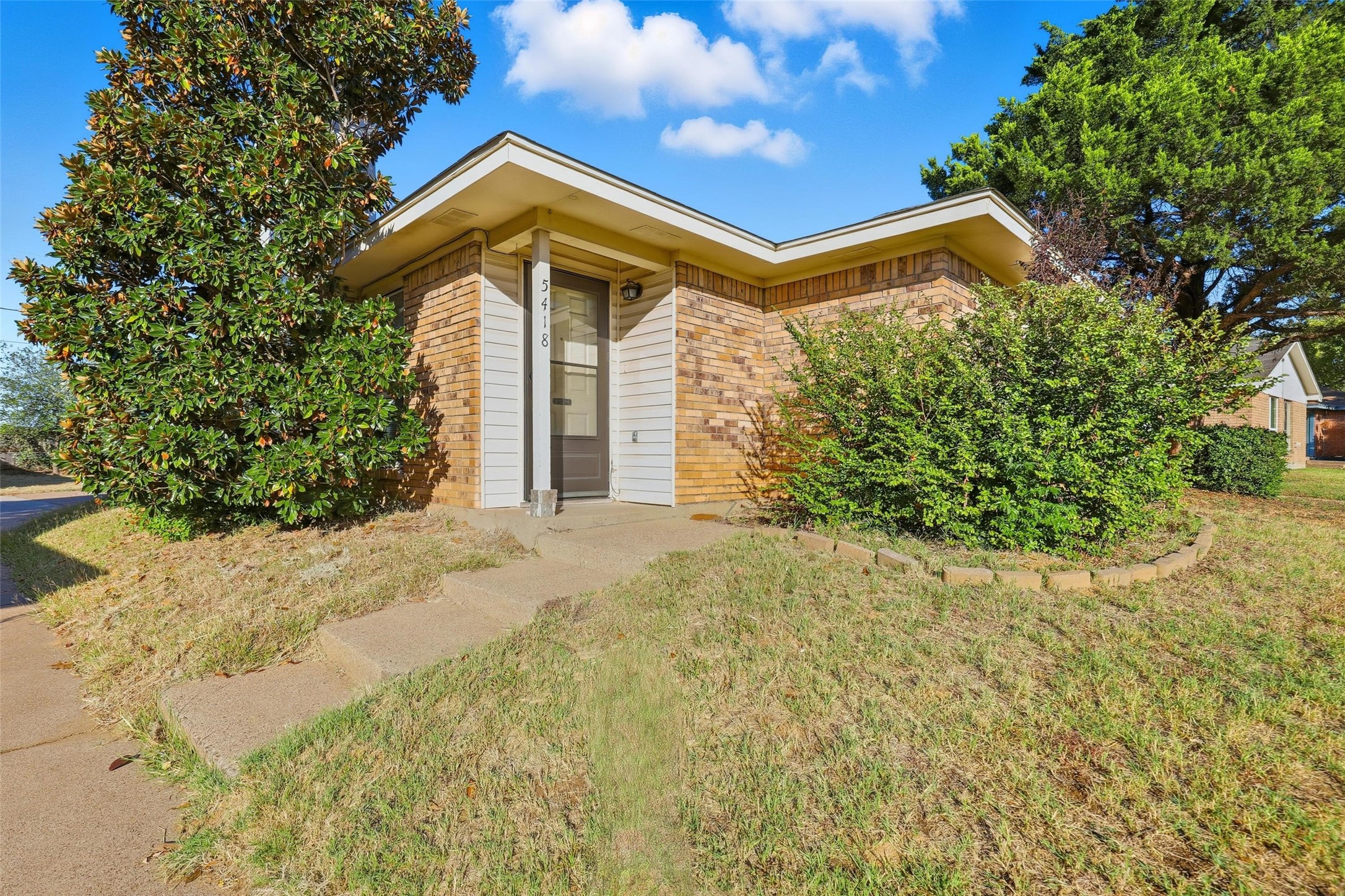 5418 Wild West Drive