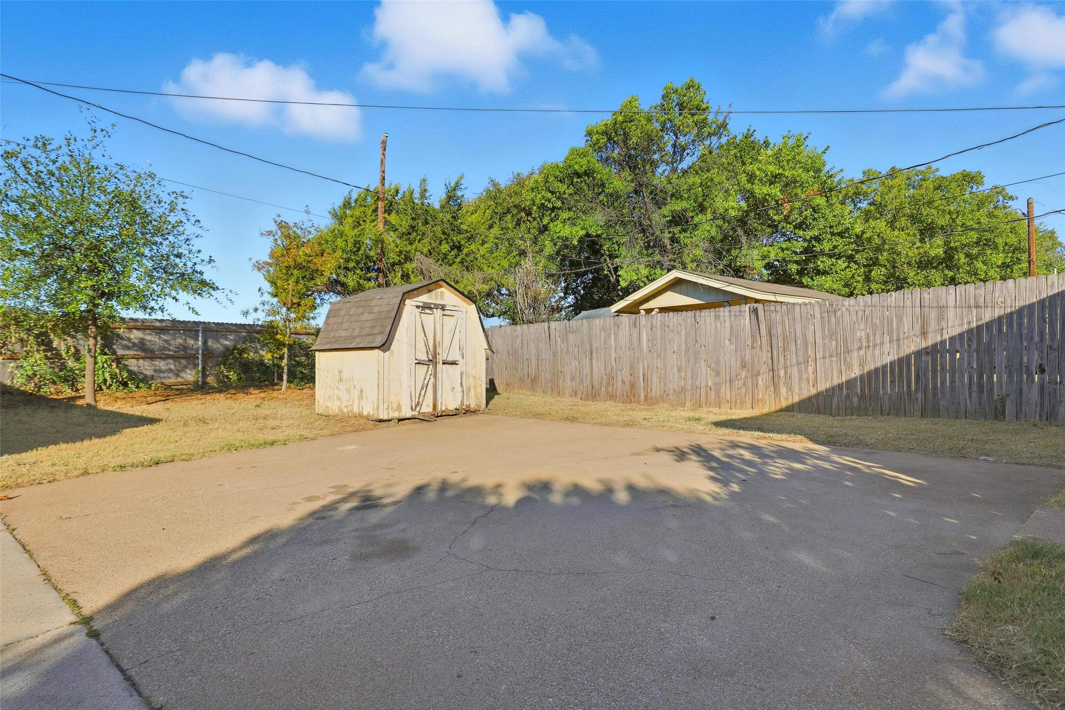 5418 Wild West Drive