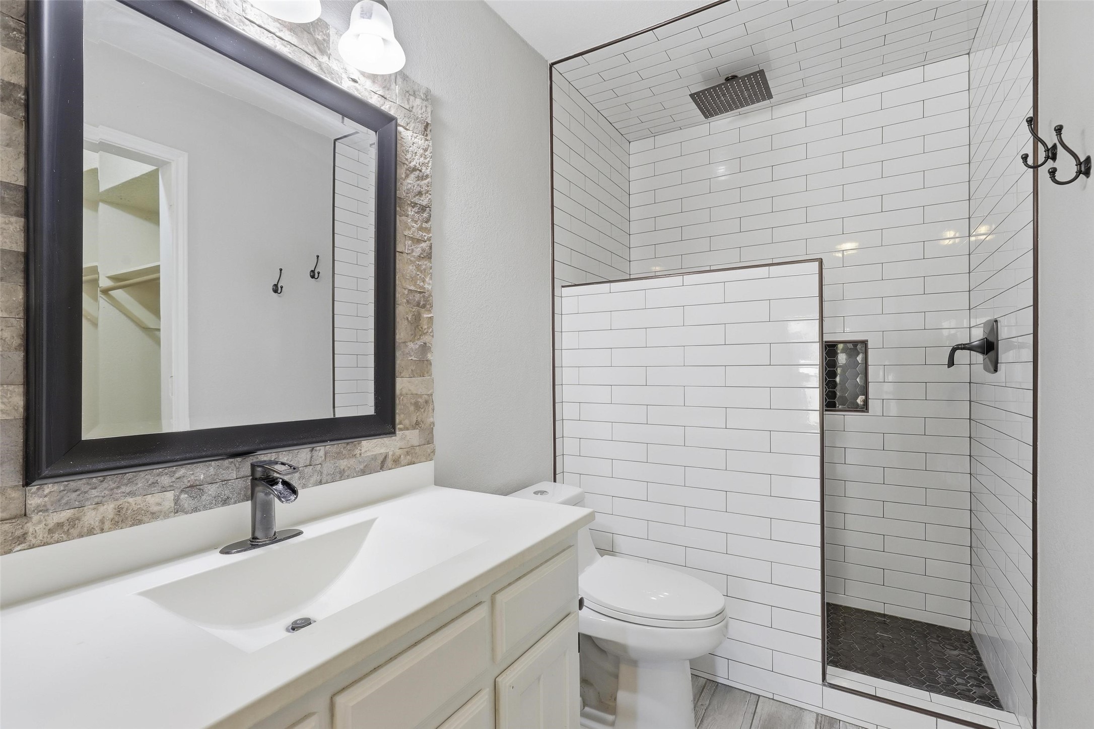 5418 Wild West Drive