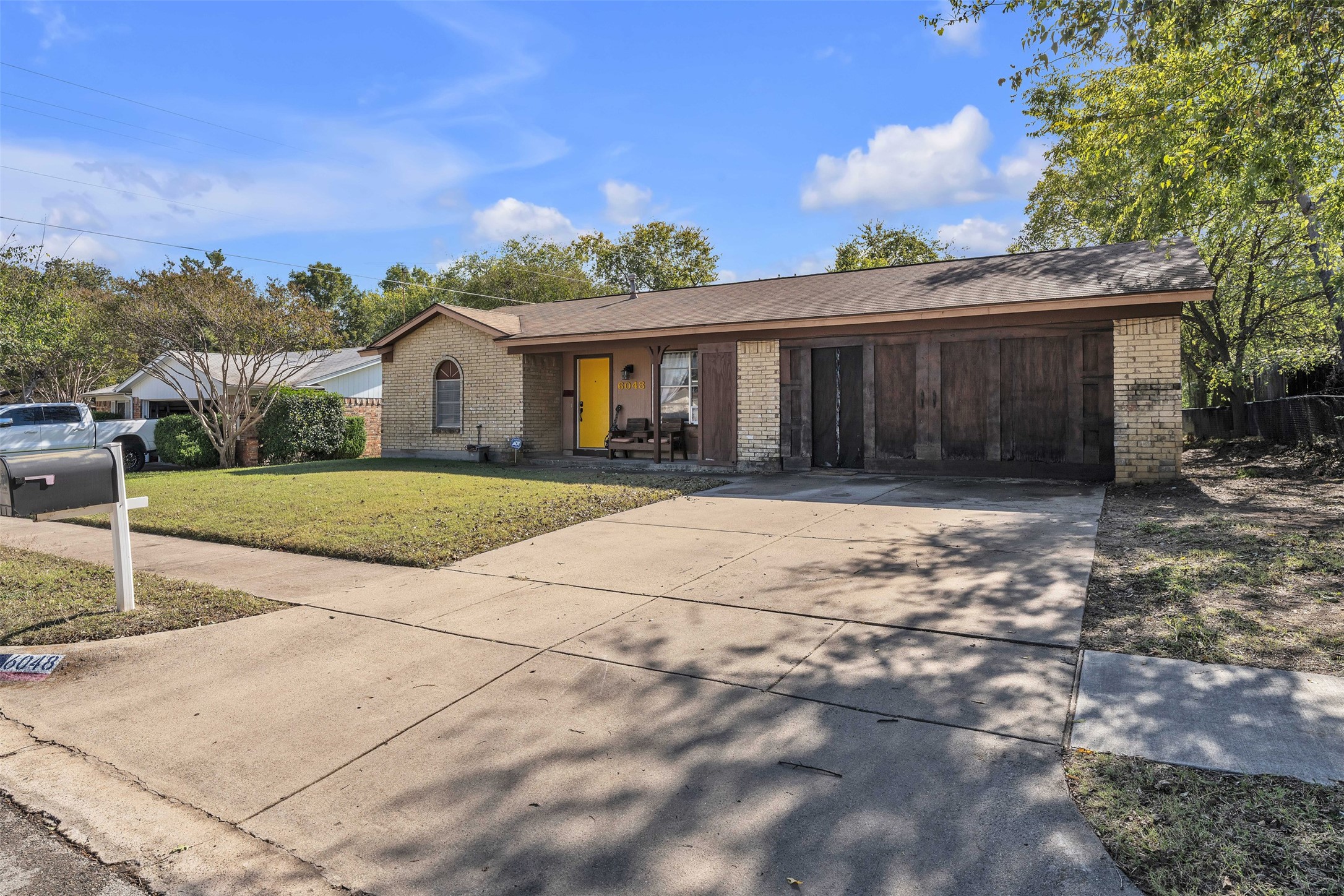 6048 Hillcrest Drive