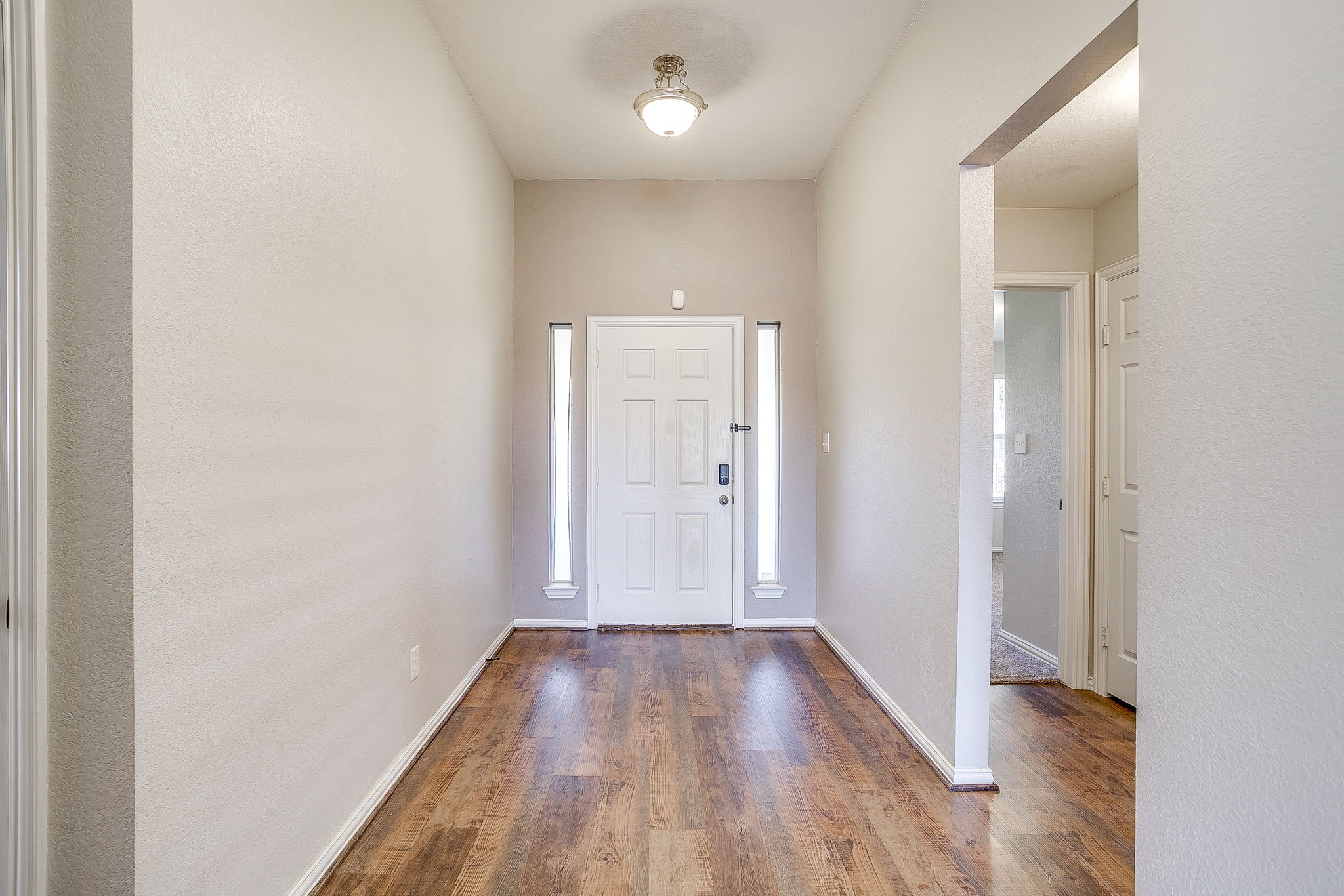 3025 Shoreline Drive