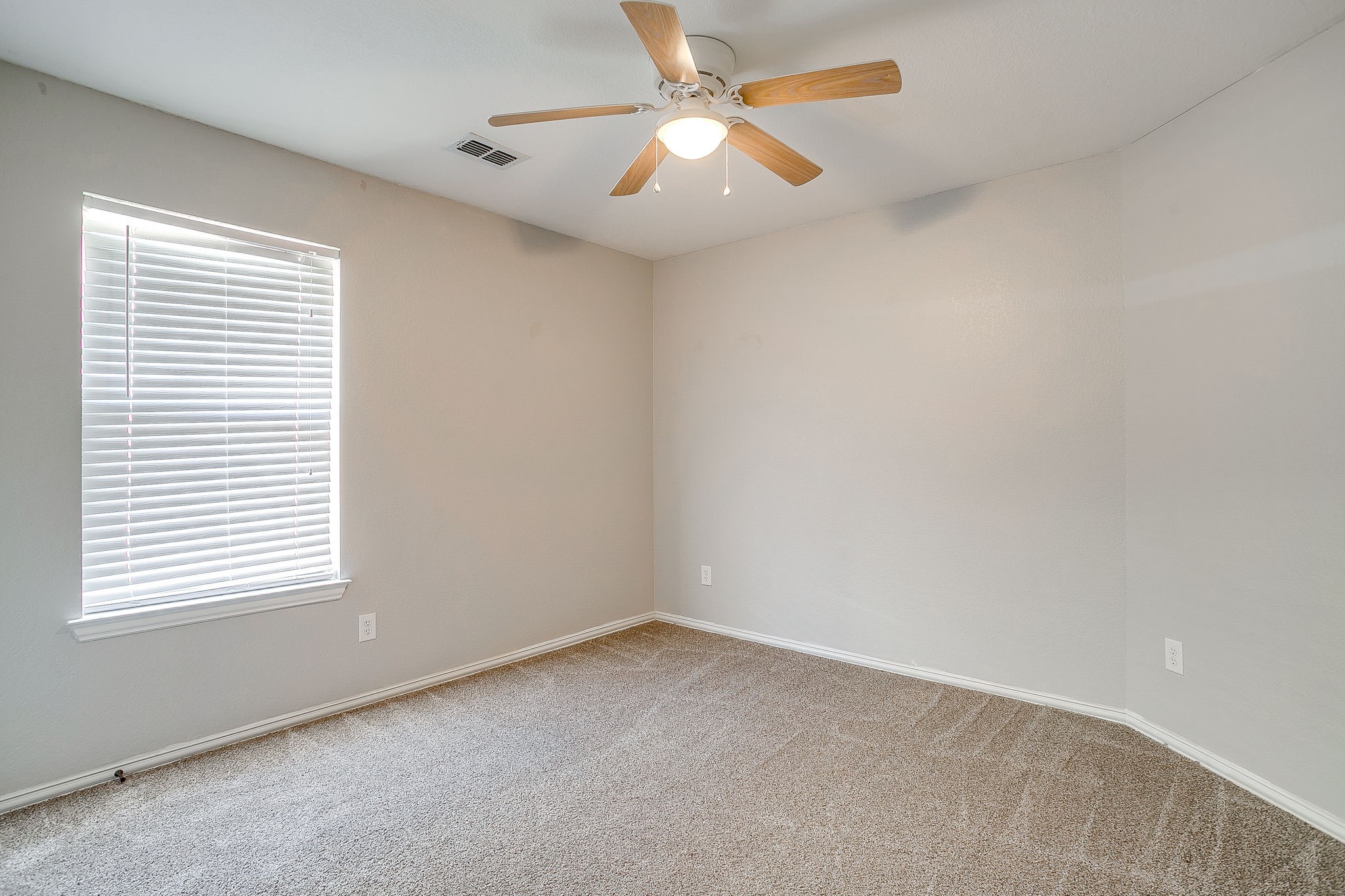 3025 Shoreline Drive