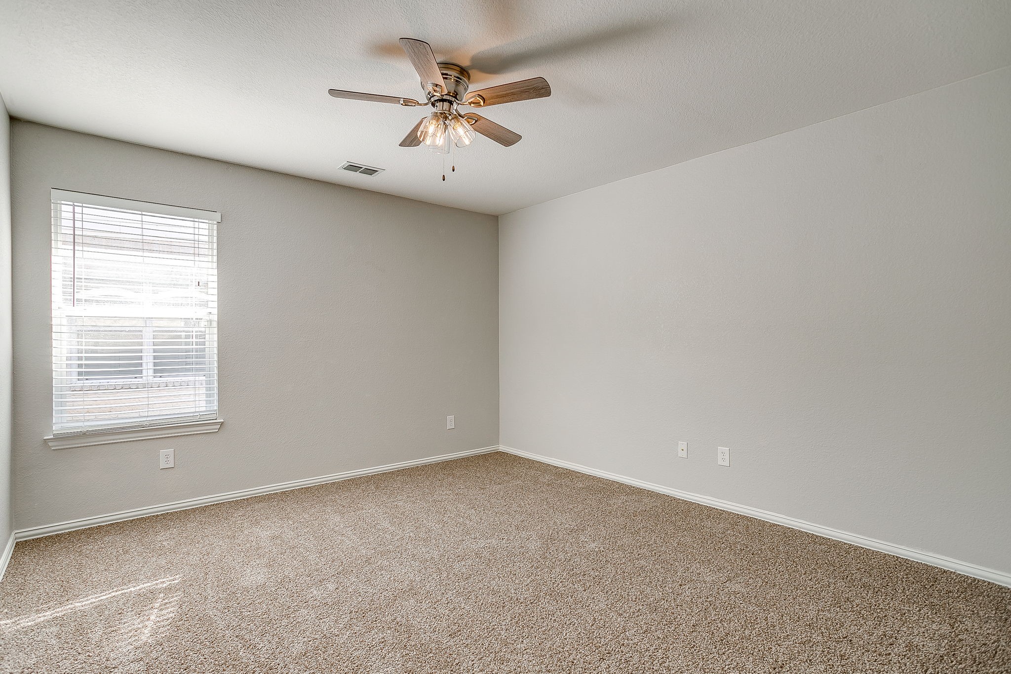 3025 Shoreline Drive