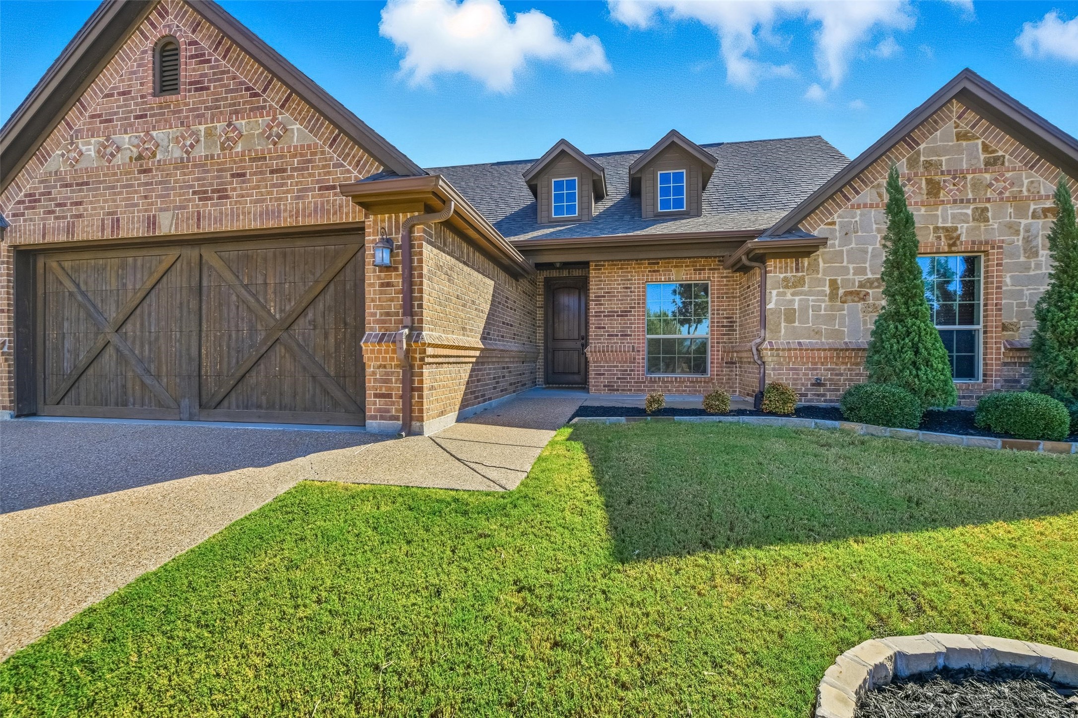 145 Winged Foot Drive