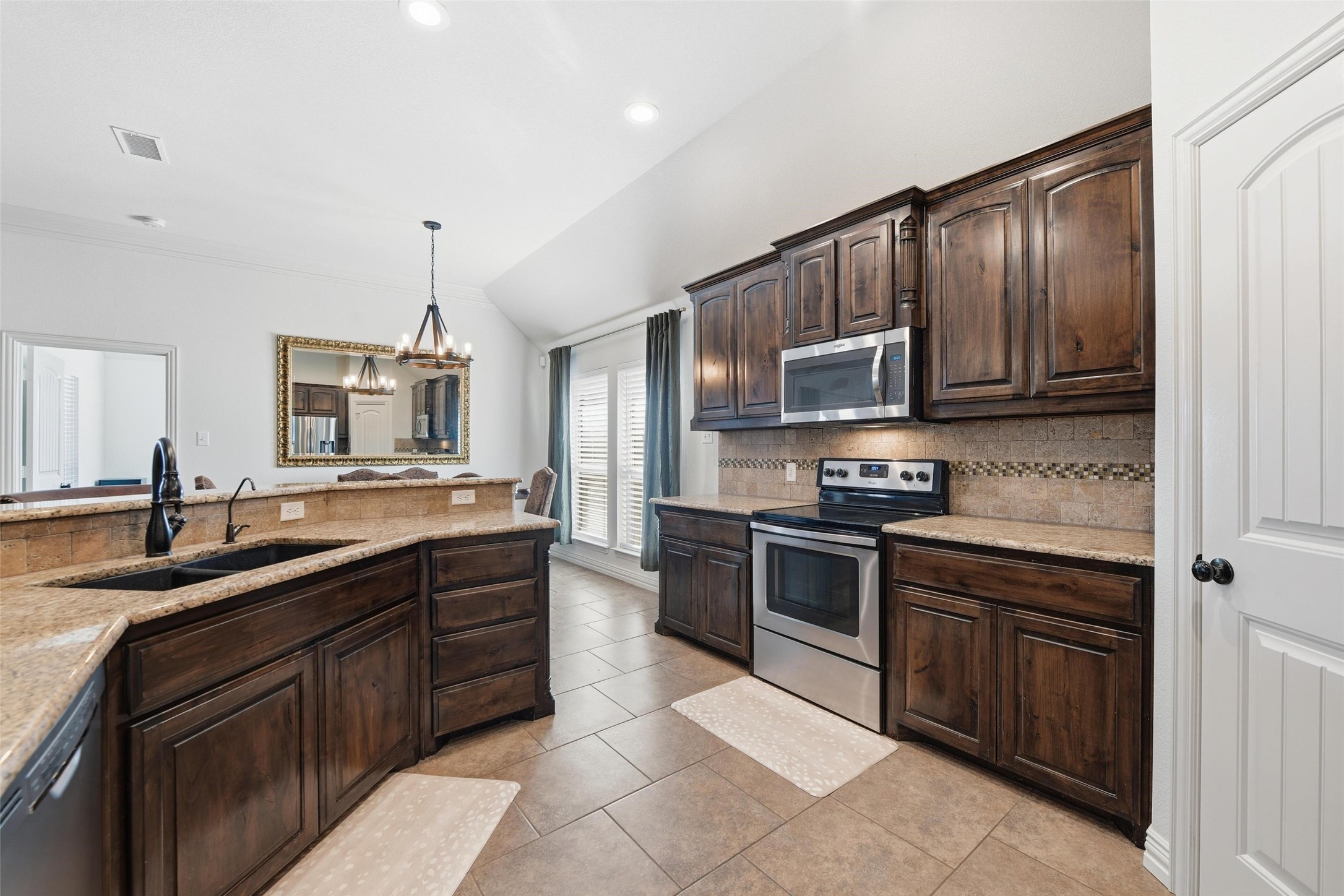 145 Winged Foot Drive