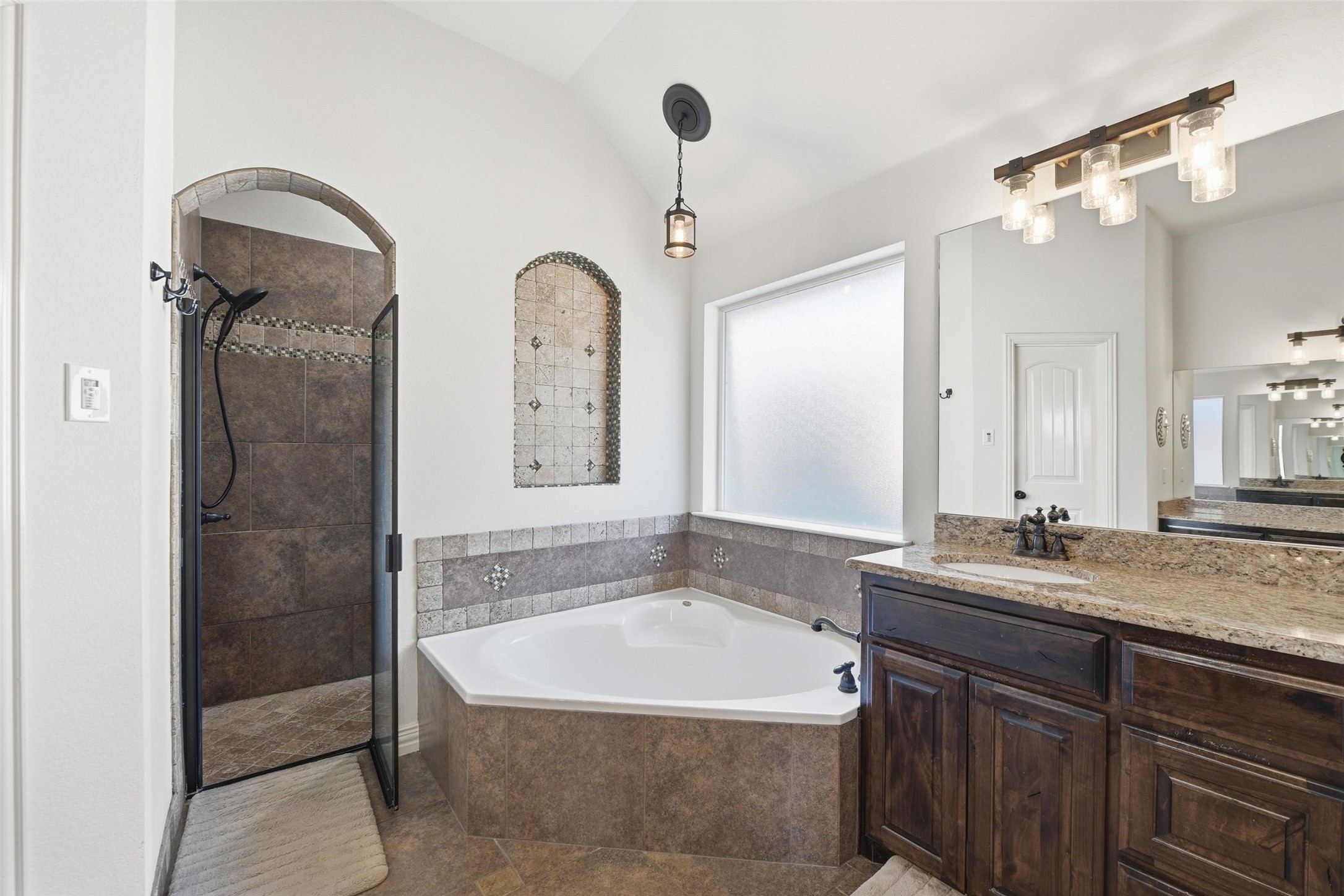 145 Winged Foot Drive