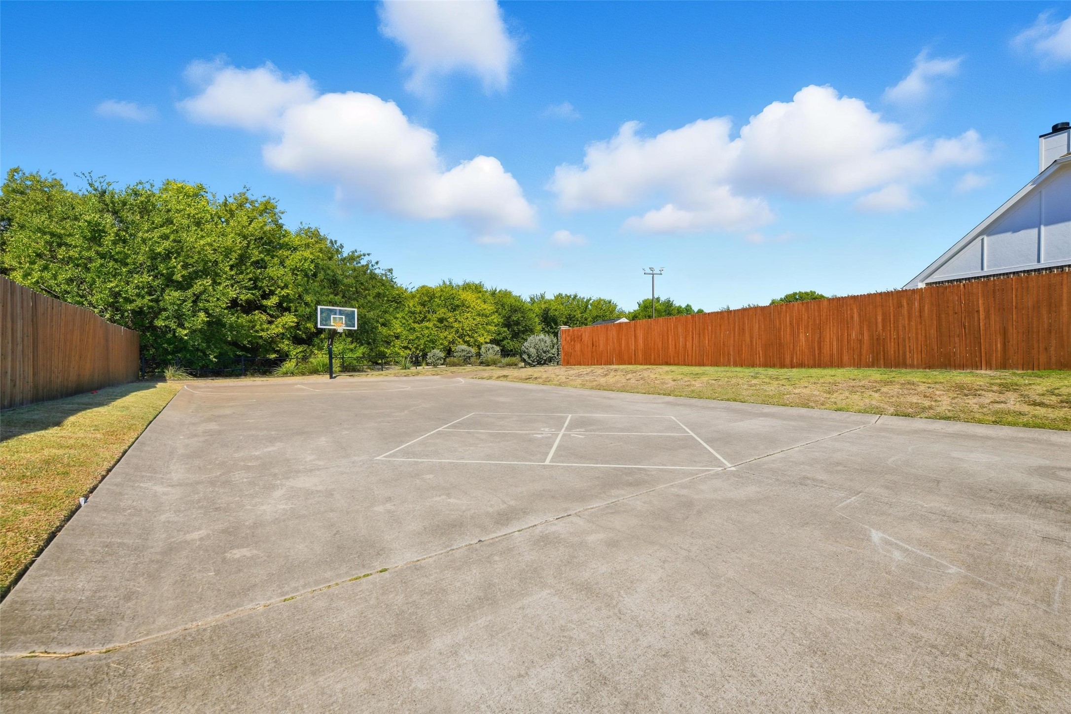 145 Winged Foot Drive
