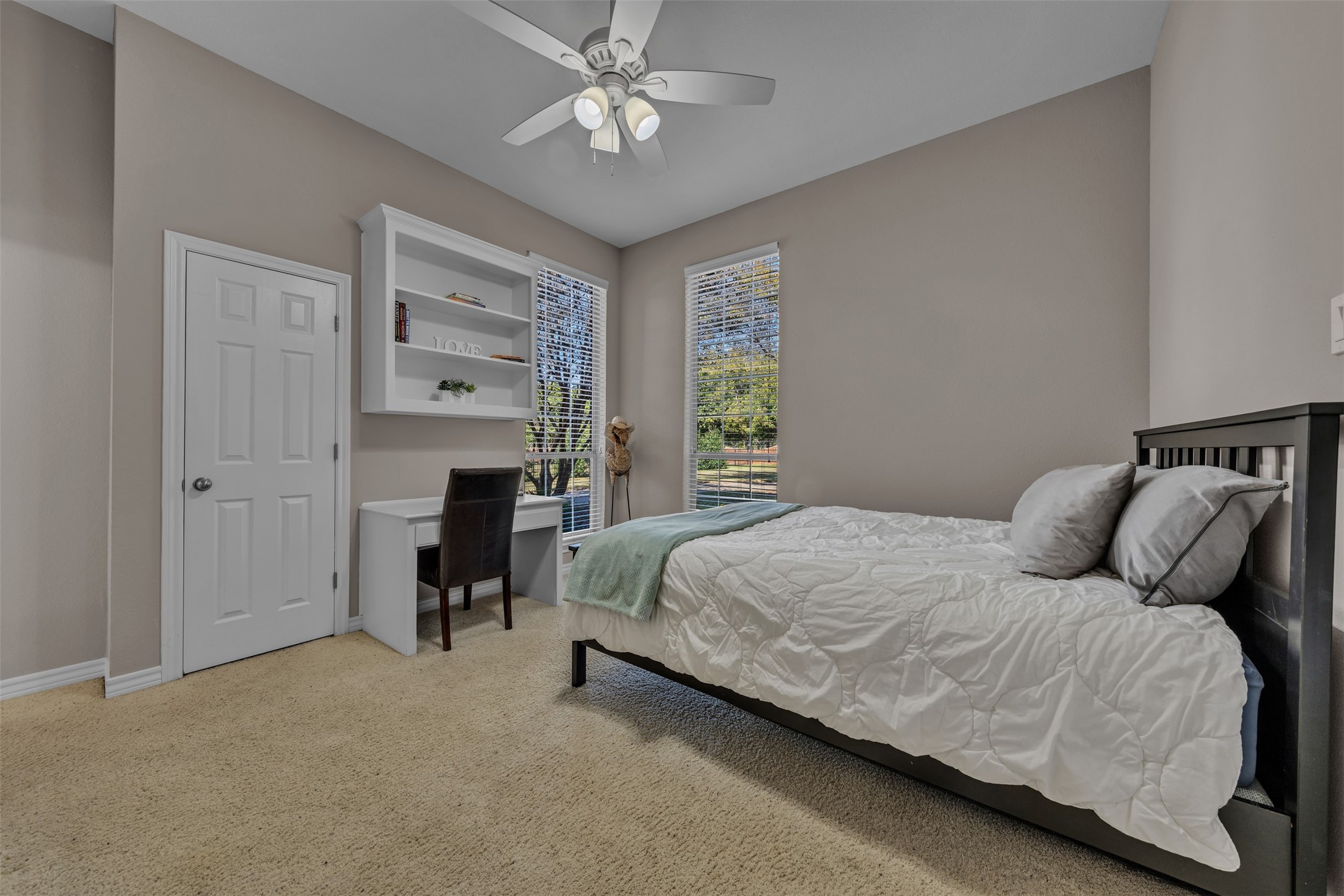 209 N Creekwood Drive