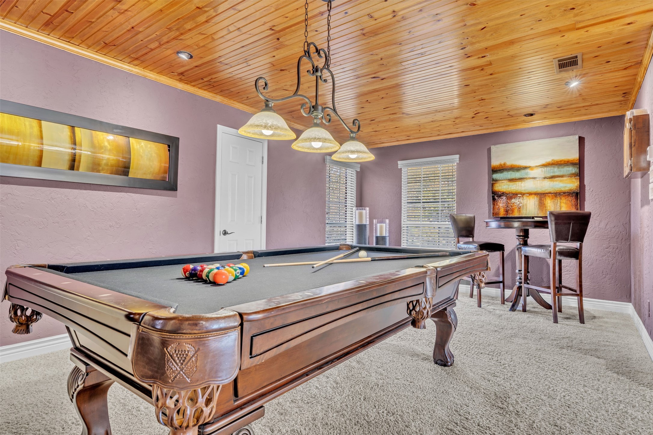 209 N Creekwood Drive