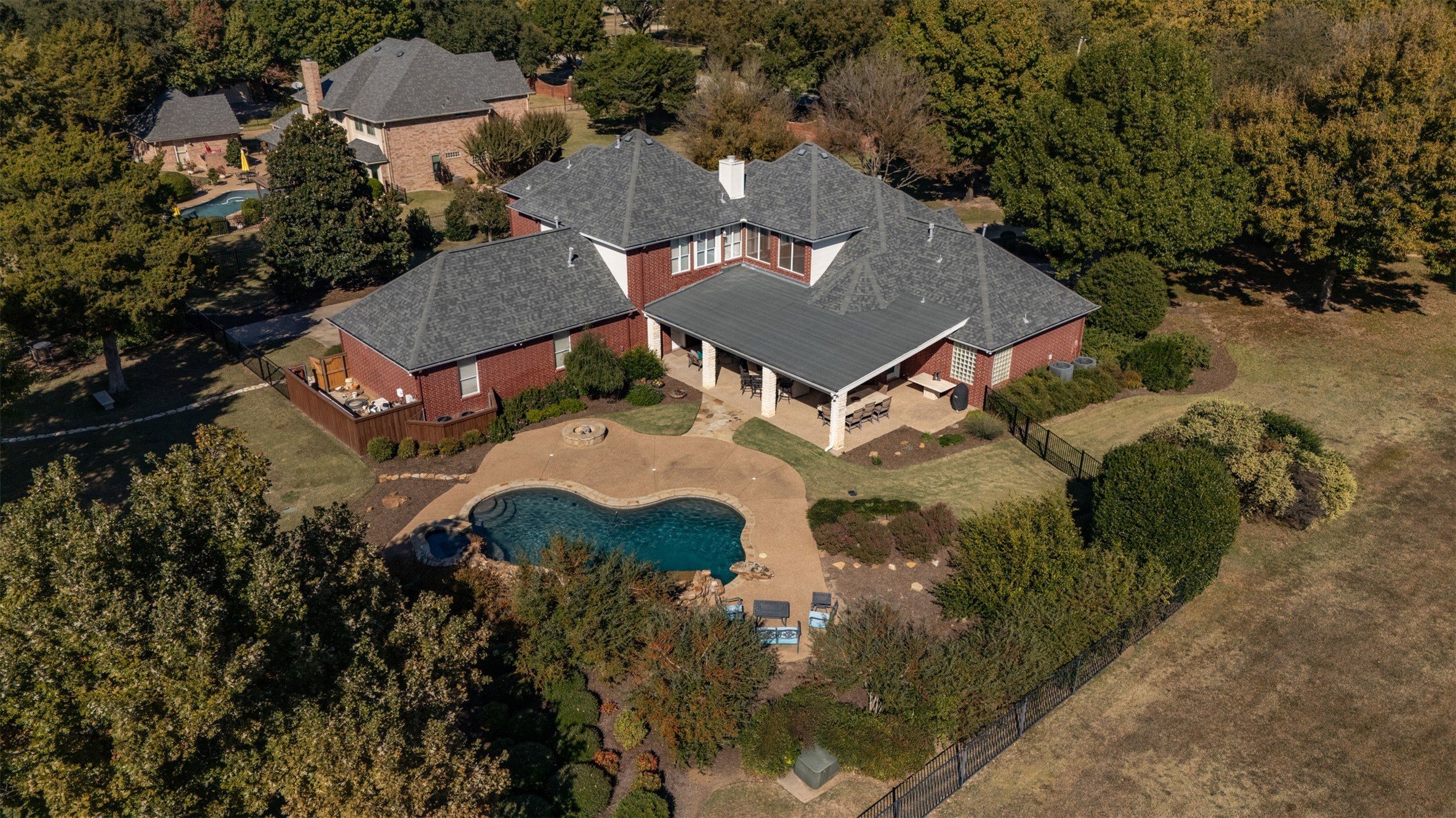 209 N Creekwood Drive