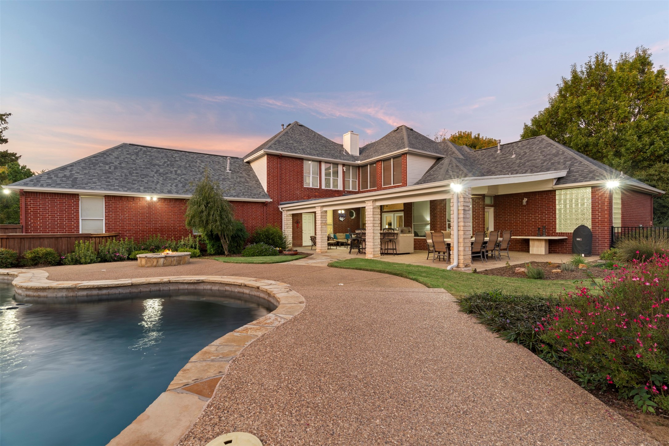 209 N Creekwood Drive