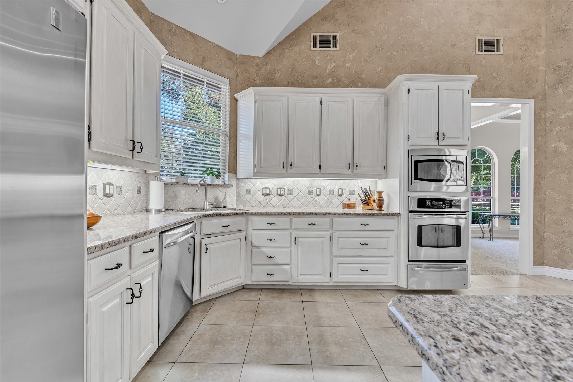 209 N Creekwood Drive