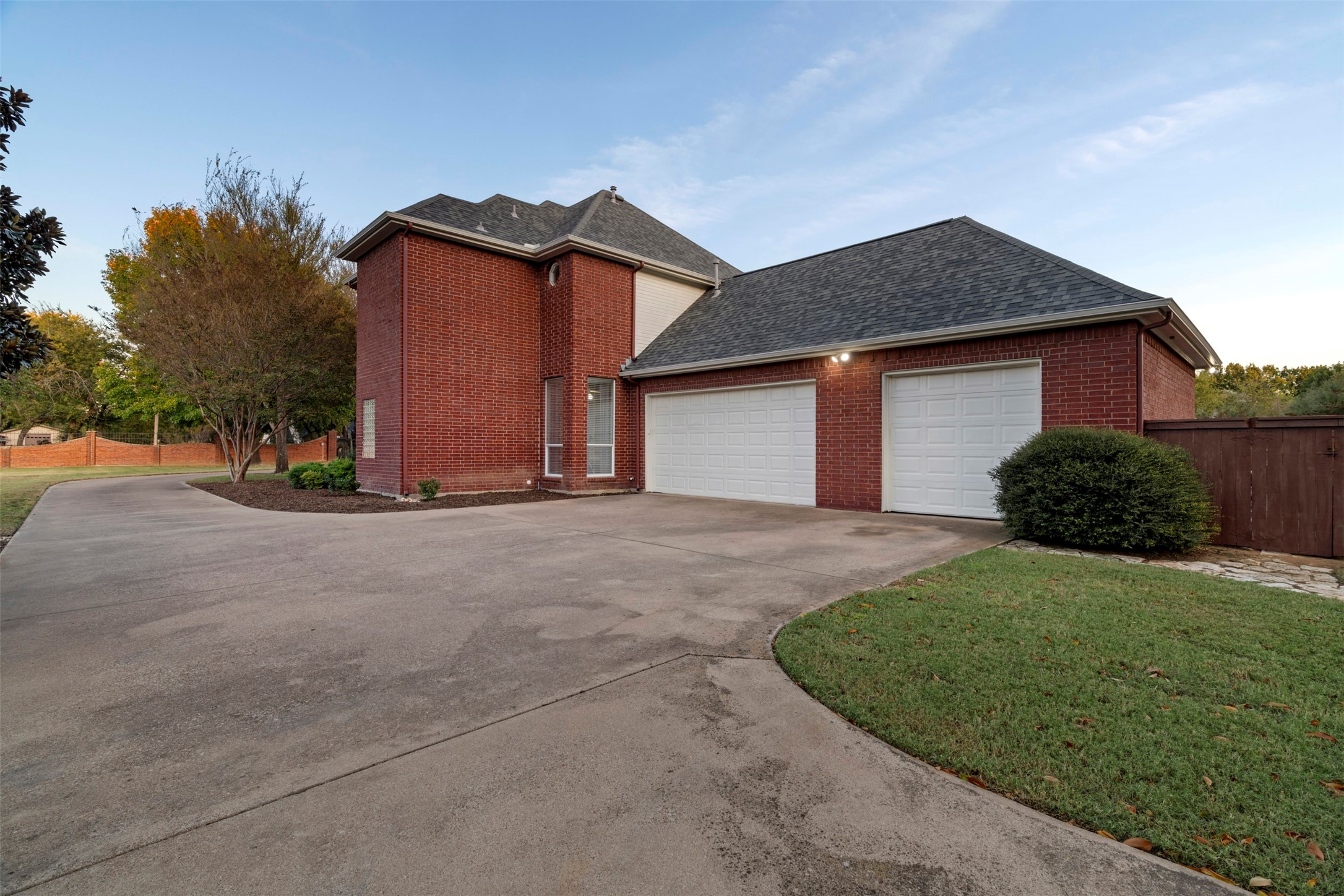 209 N Creekwood Drive